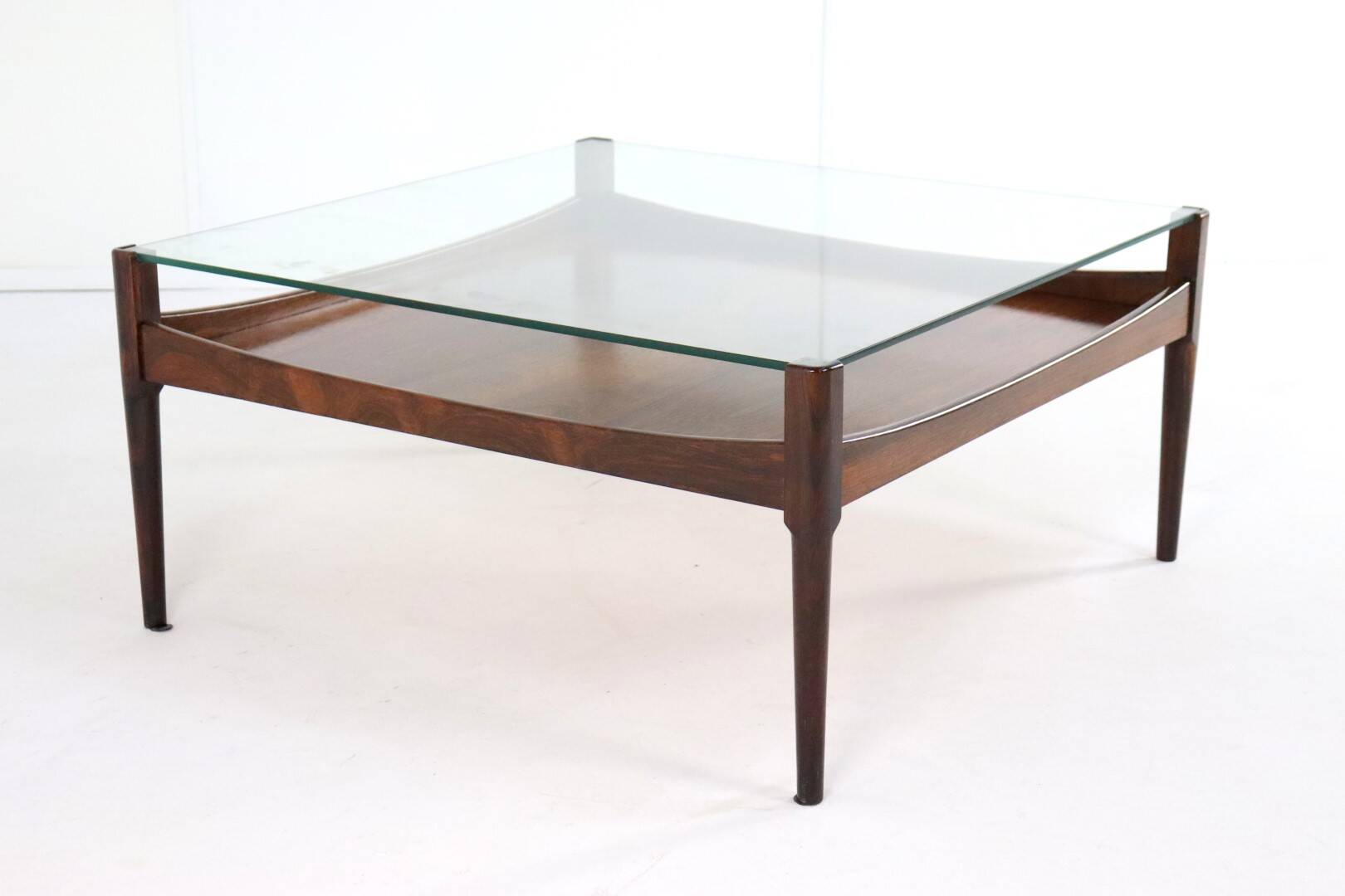 Mid-century rosewood coffee table 'Dokkum'
