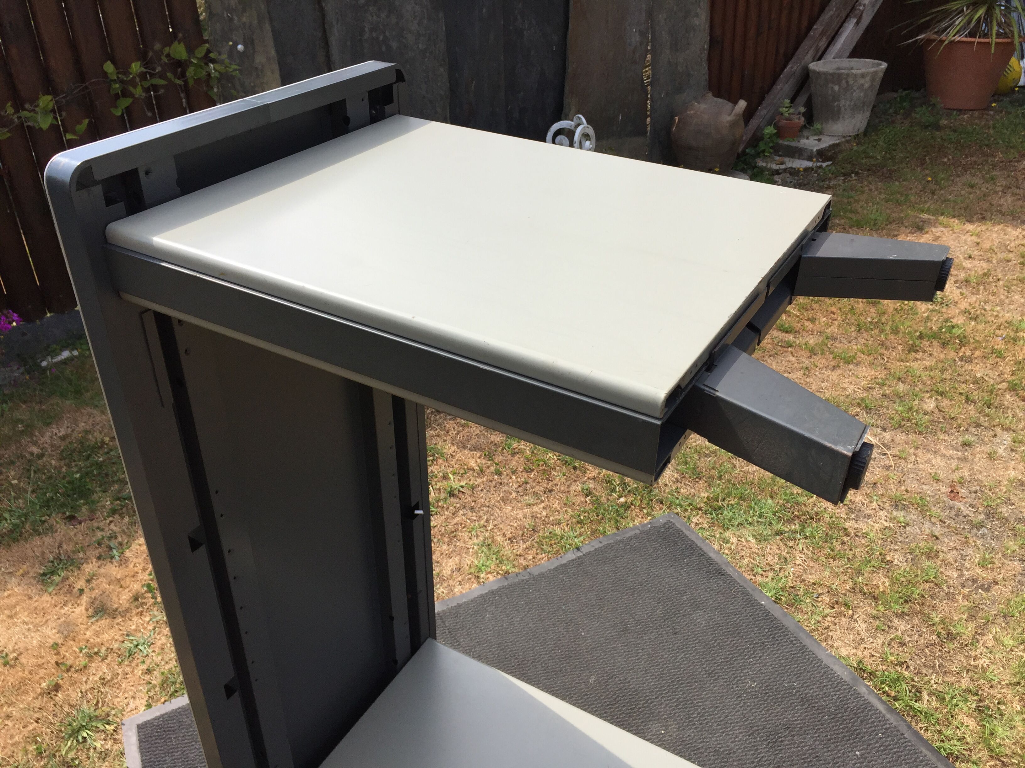 Modernist industrial and vintage console table in Stafor brand metal