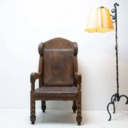 Chaise de trône massive de la fin du 19e siècle