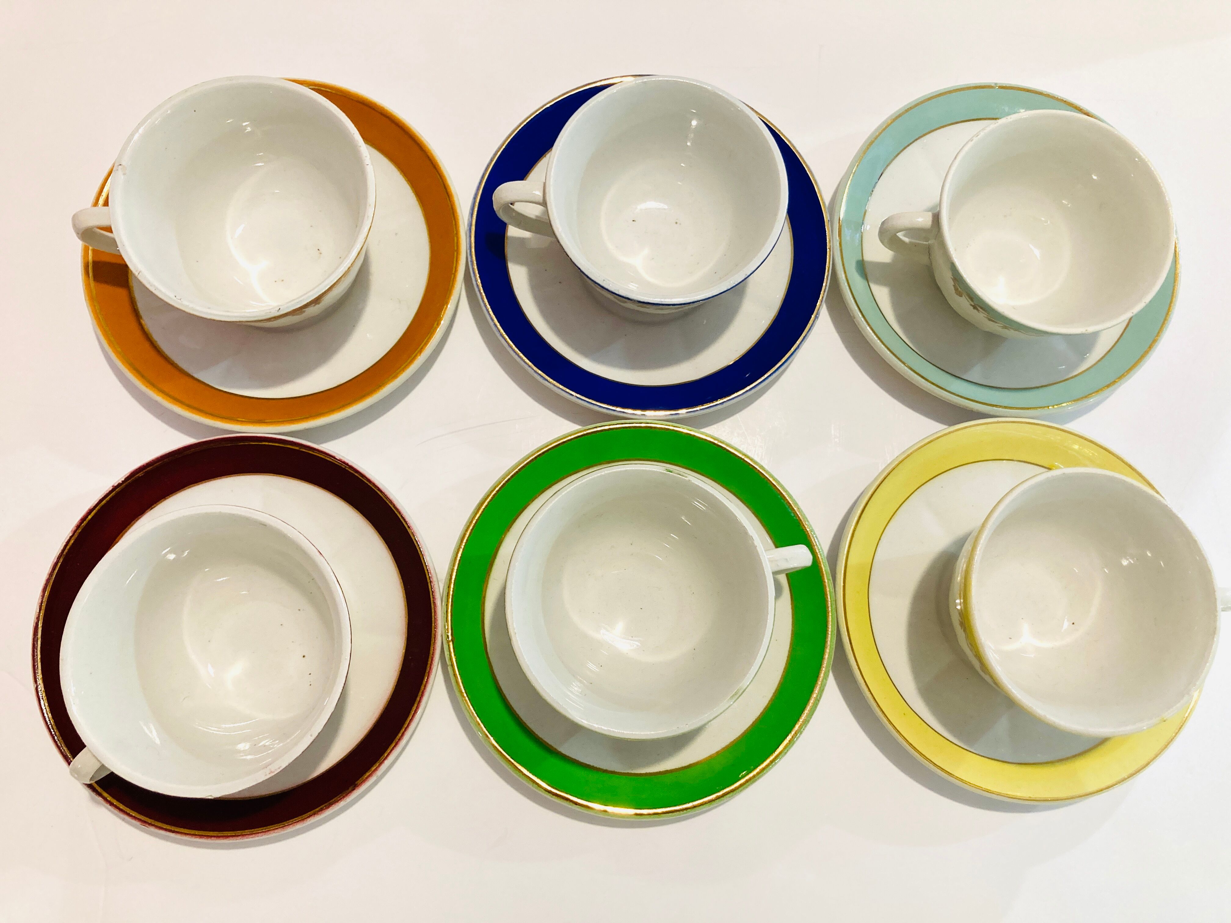 Set of 6 multicolor cups from the 50