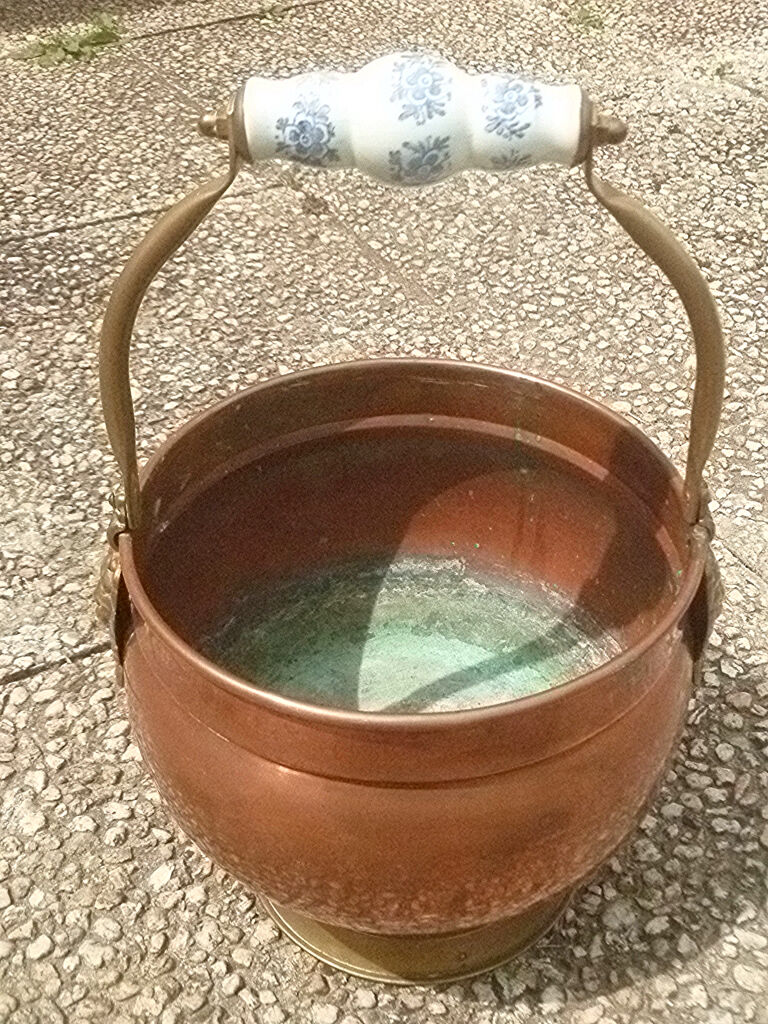 Copper flowerpot