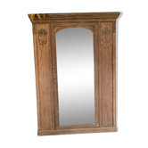 Linen wardrobe