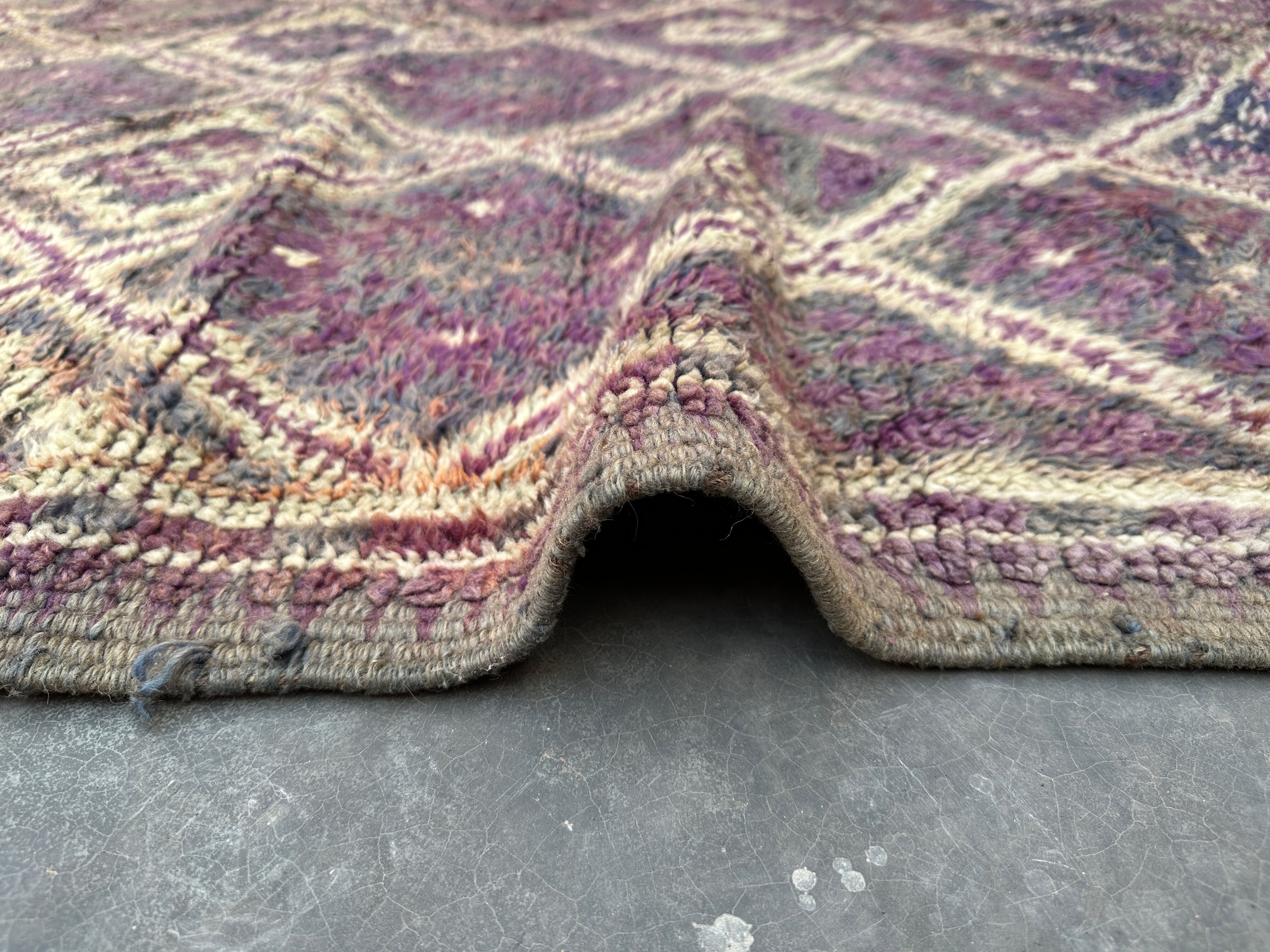 Moroccan carpet - 200 x 432 cm