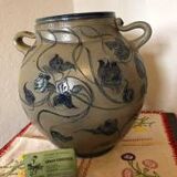 Ceramic vase