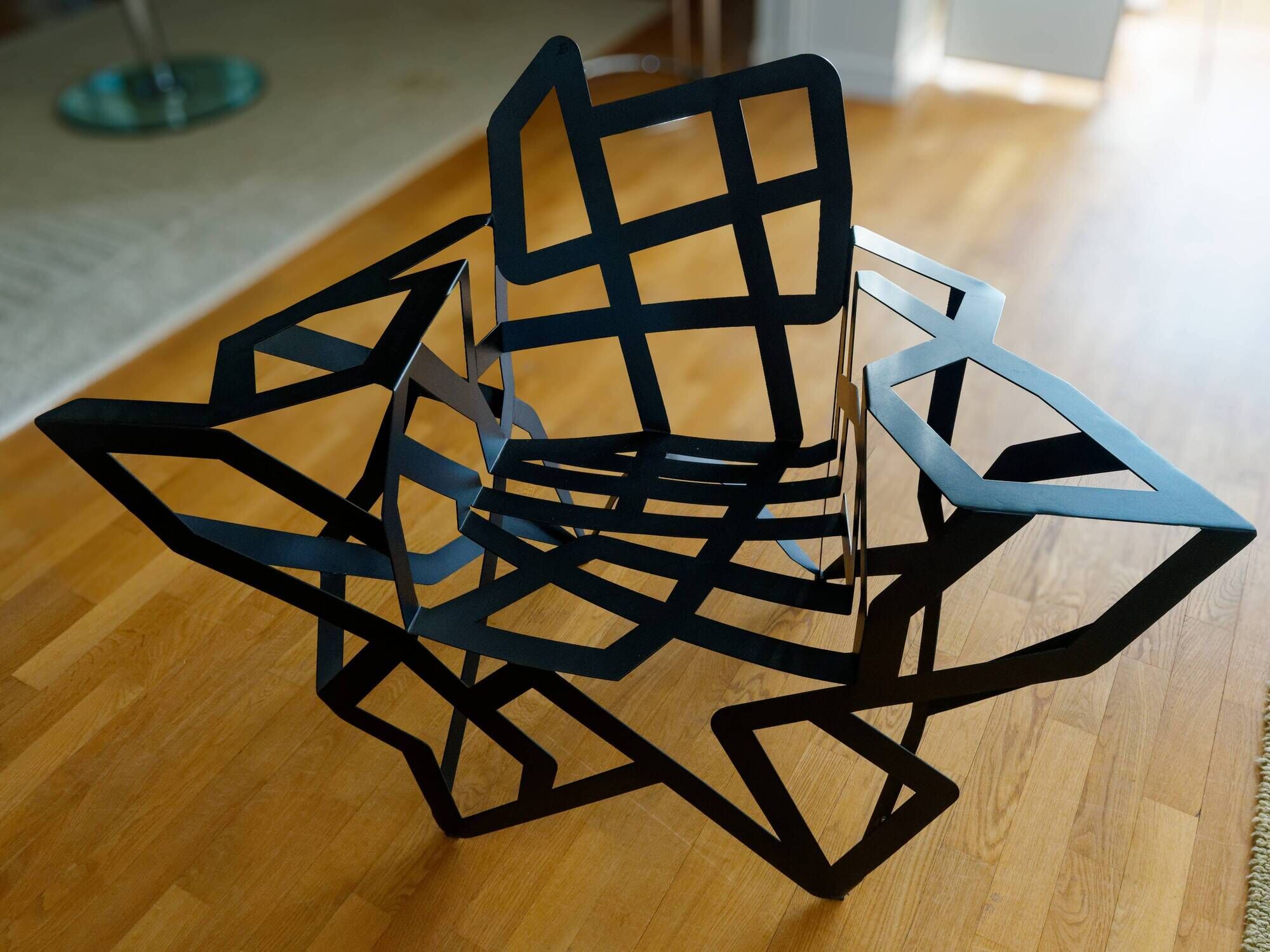 Zig Zag black designer collection armchair - Very good condition - First hand