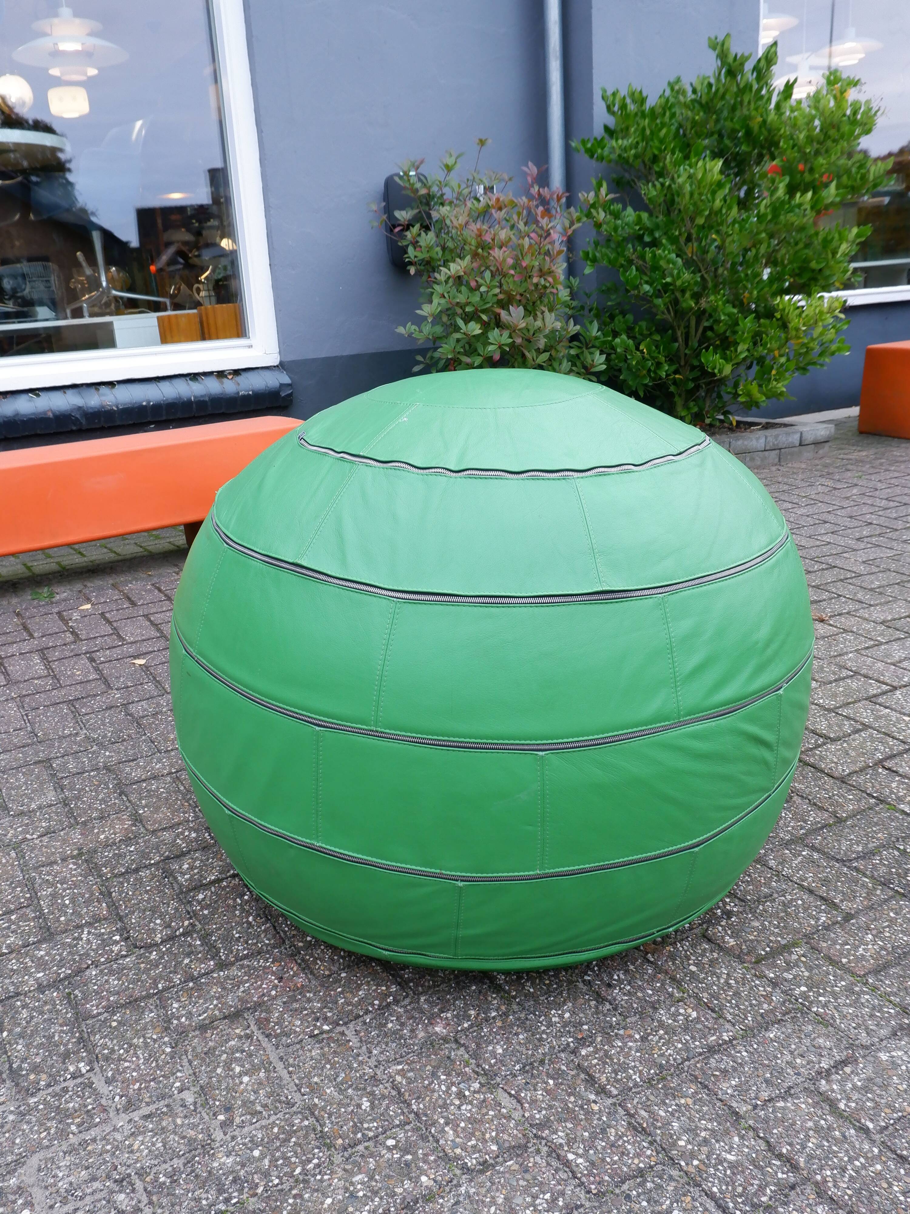 Leolux for De Sede XXL pouf ‘Adam Temptation’, 1980s