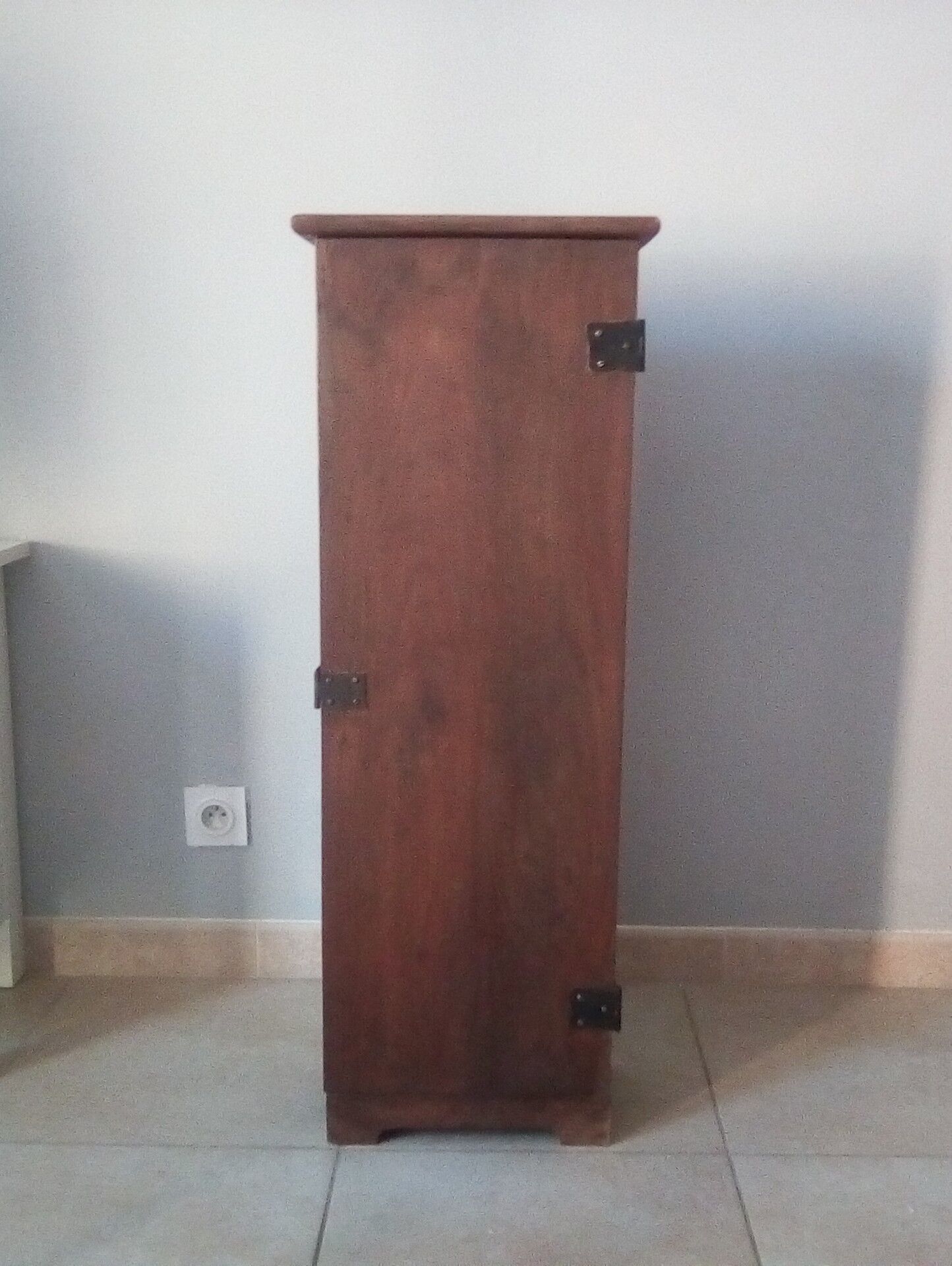 Scottish storage cabinet 80s