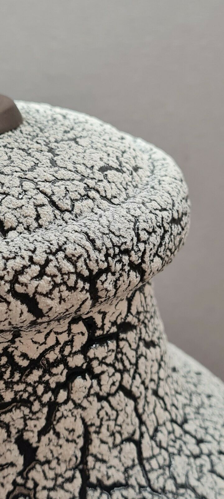 Table lamp in cracked ceramic black & white vintage 60s /70s