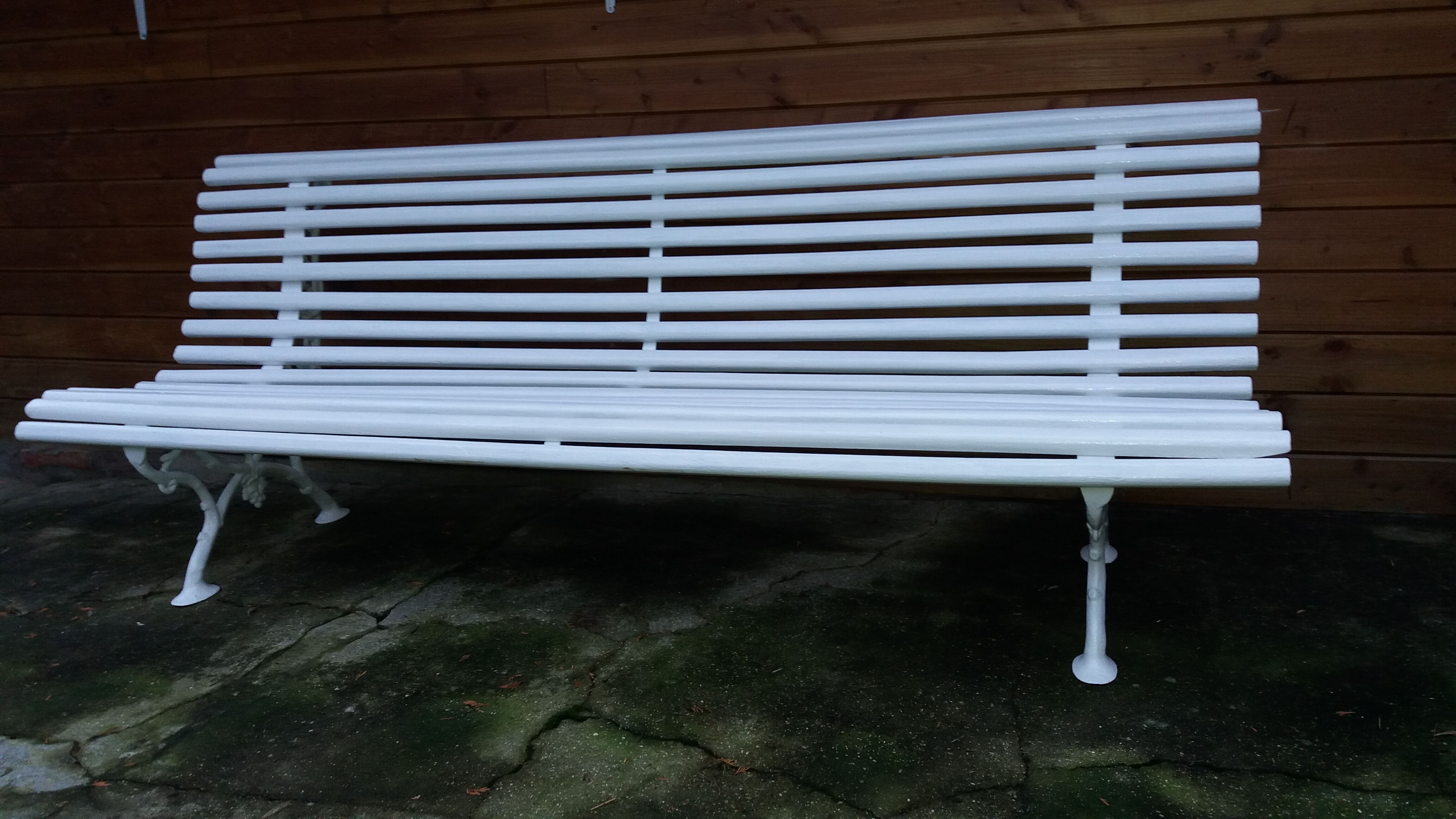 Garden slat bench