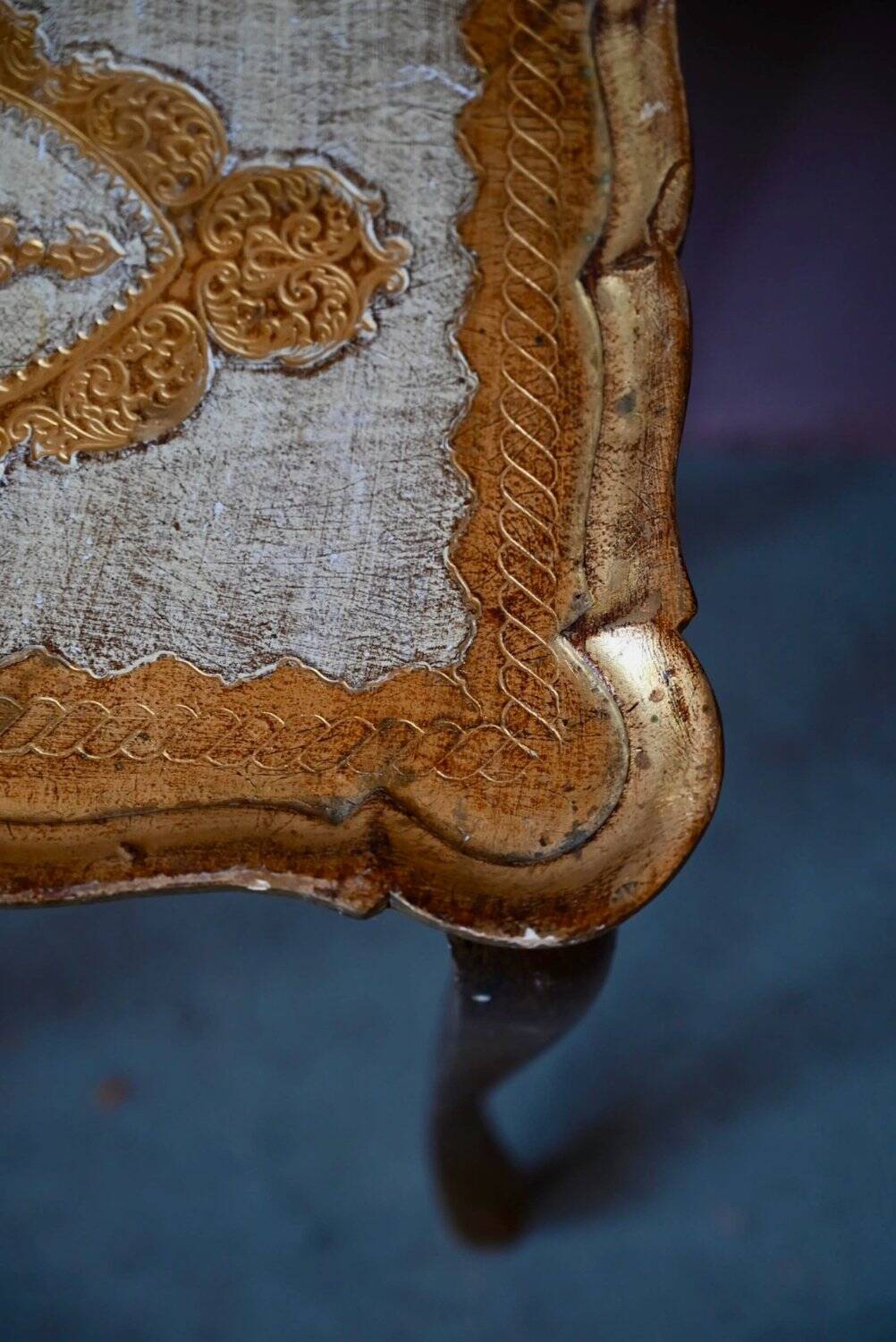 Nested tables in Florentine baroque style, gilded with gold leaf, Florence 1950s-60s.