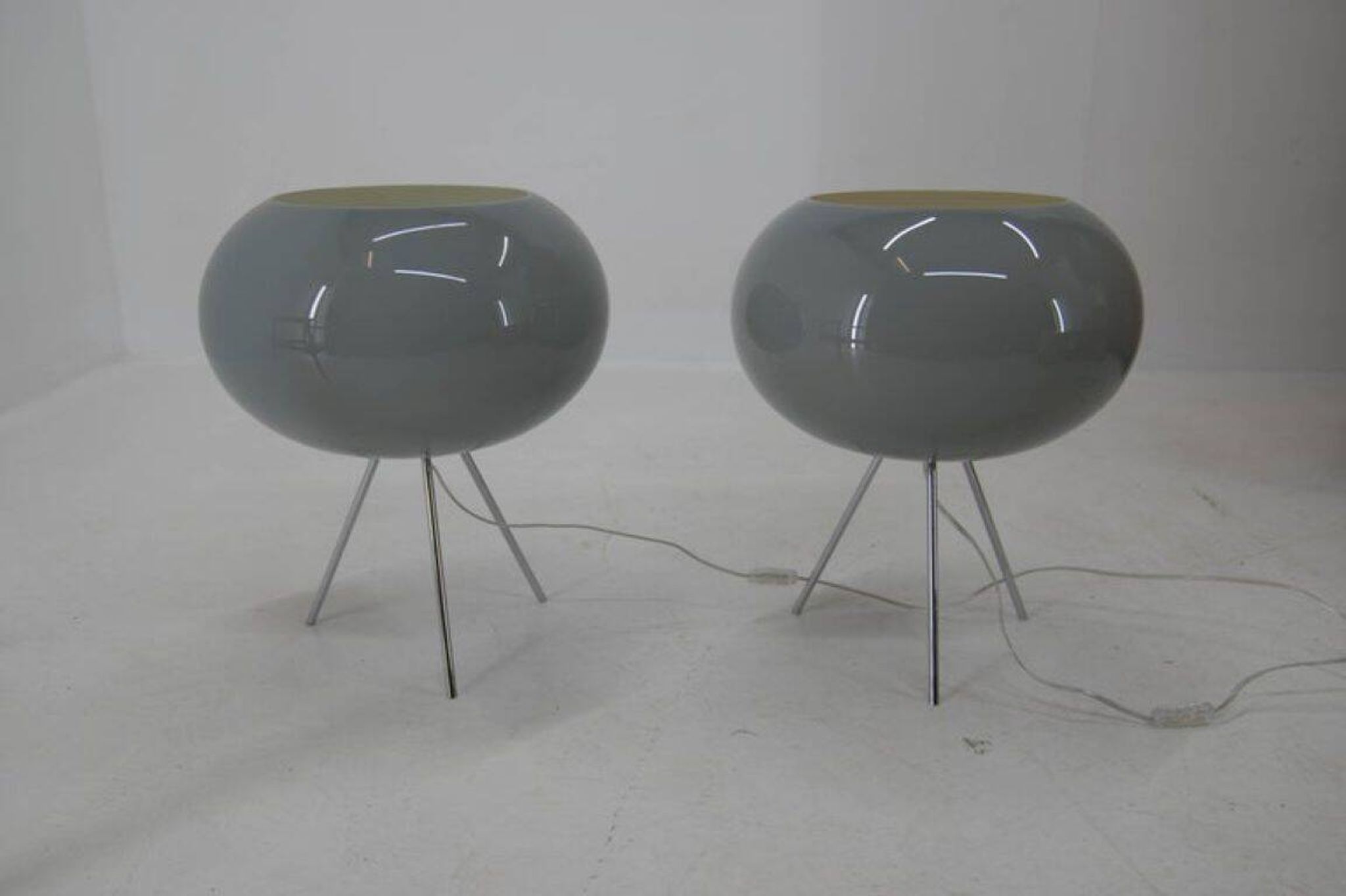 Modern Italian Glass and Steel Floor Lamp by Fontana Arte, 2010s