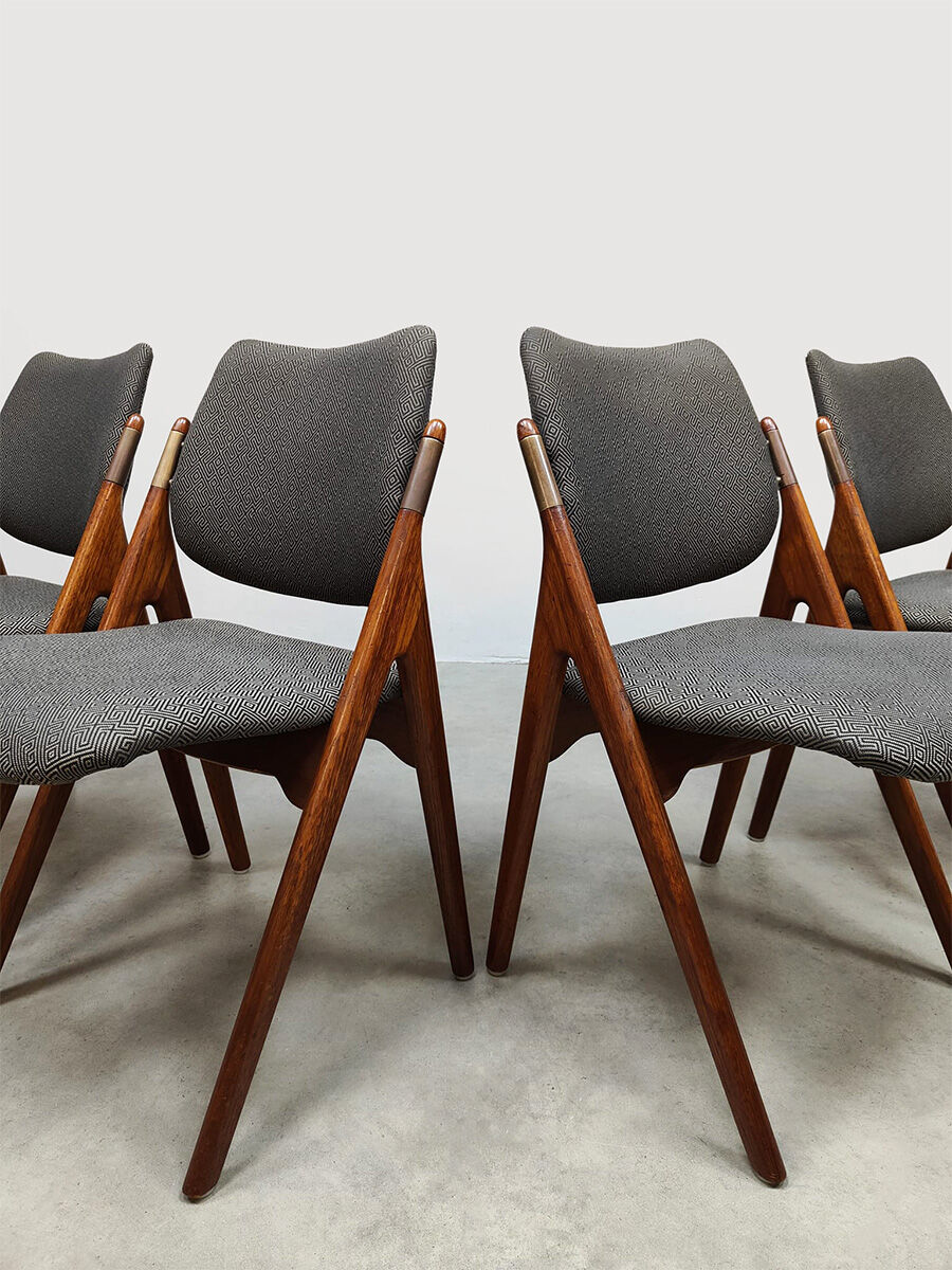 Vintage Scandinavian design dining chairs Olav Houg 1960
