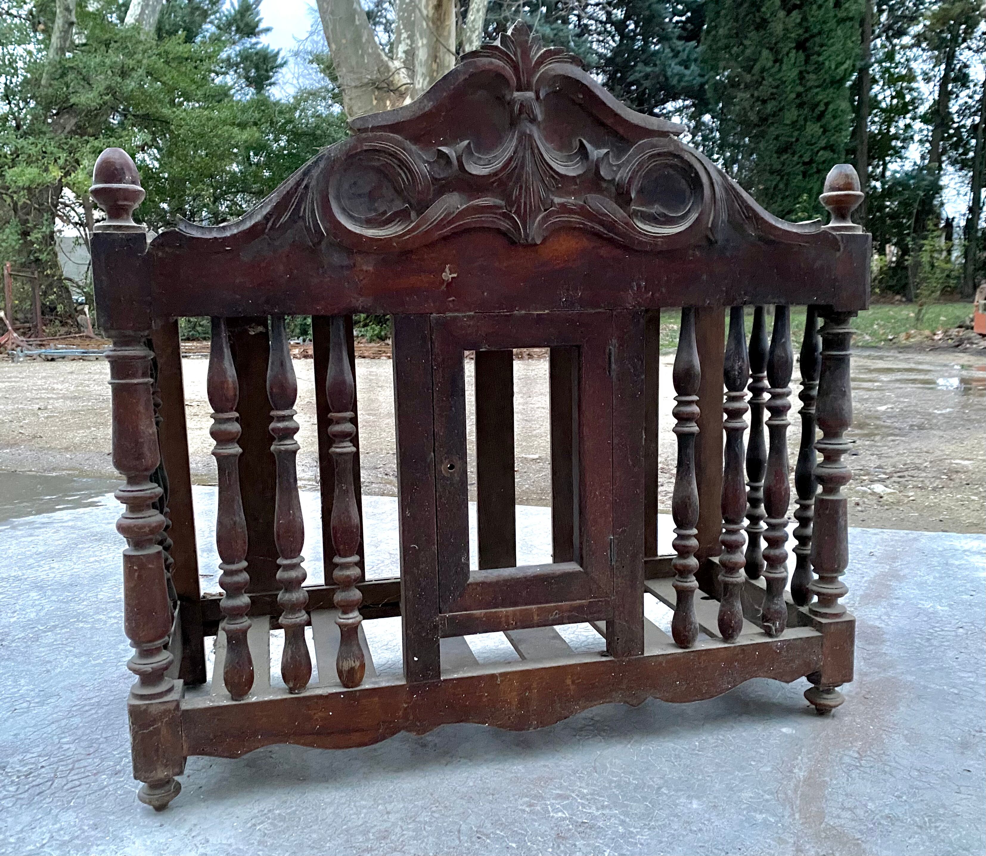 Old Provencal wooden panetière, pantry