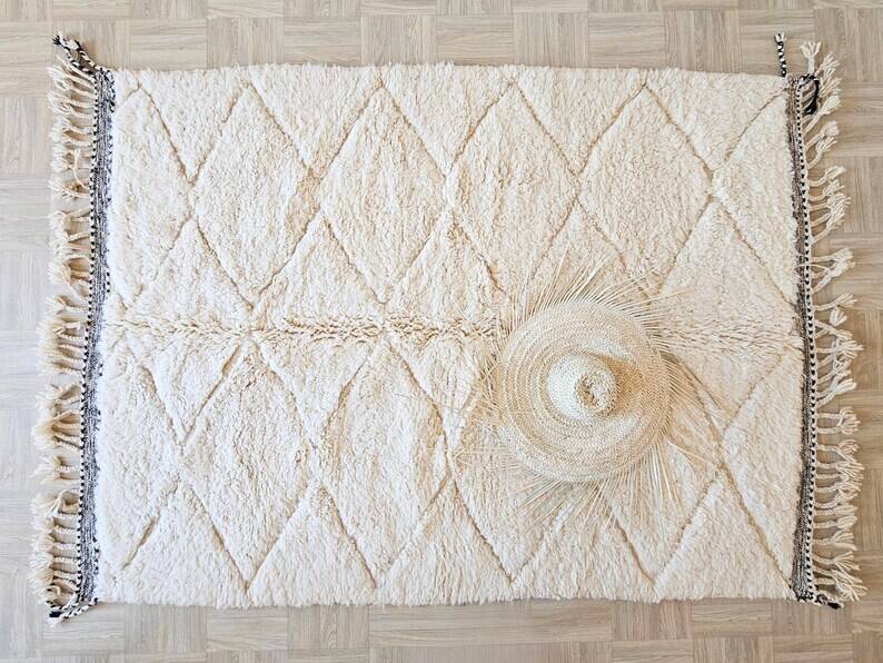 Beni Ourain rug in pure wool, handmade, traditional, 1.5/2.5 m.