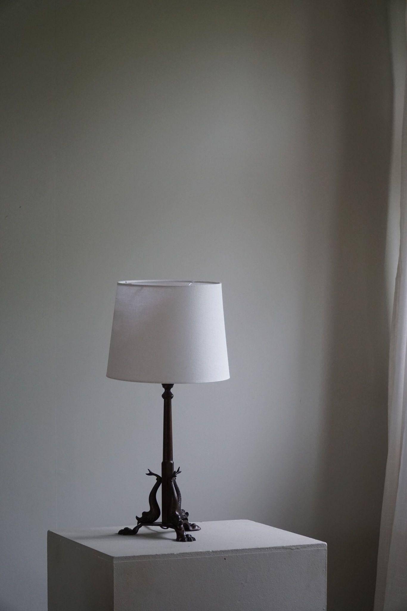 Danish table lamp, Jugendstil, Art Nouveau, in bronze, 1920s.