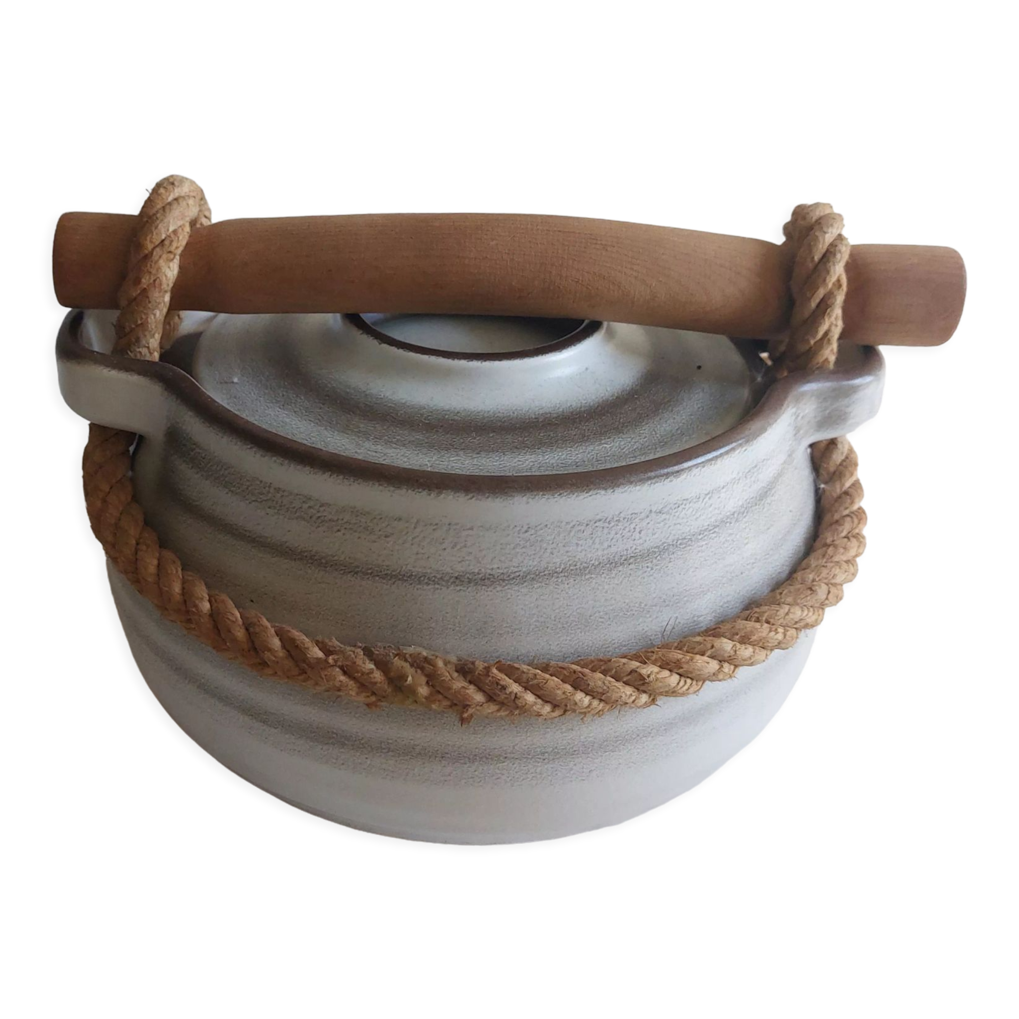 Salins sandstone tureen