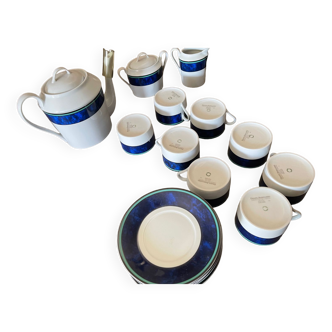 Porcelain tea set