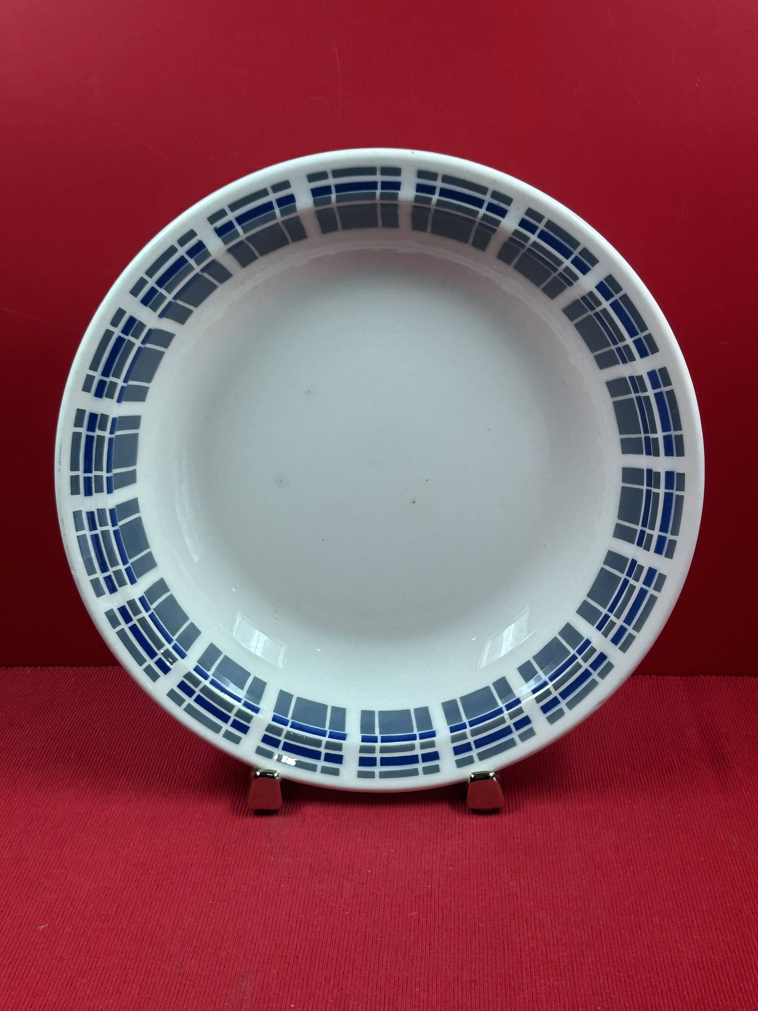 Hollow round plate in Badonviller earthenware Ø 27.7 cm