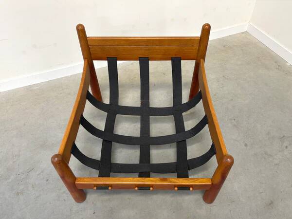 Set of mid-century lounge chairs in oak and teddy