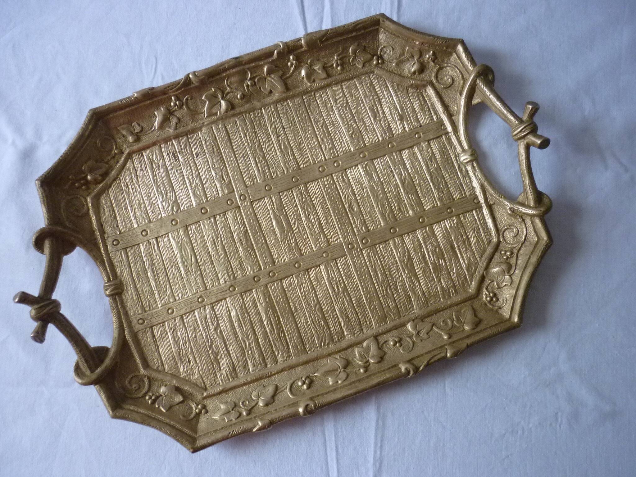 Bronze tray, 33 cm