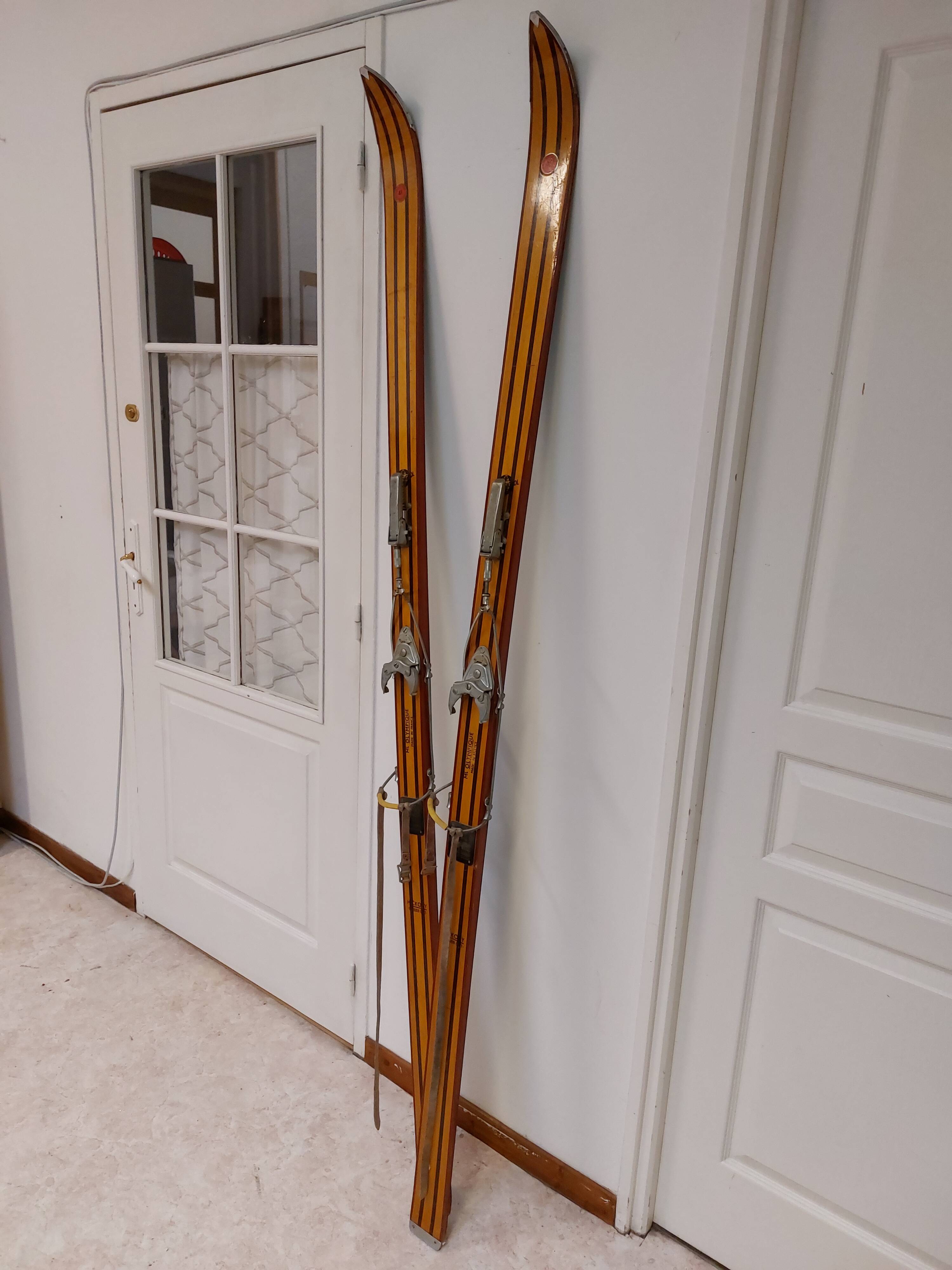 Vintage wooden skis Rossignol Hickory Olympic model 204 cm