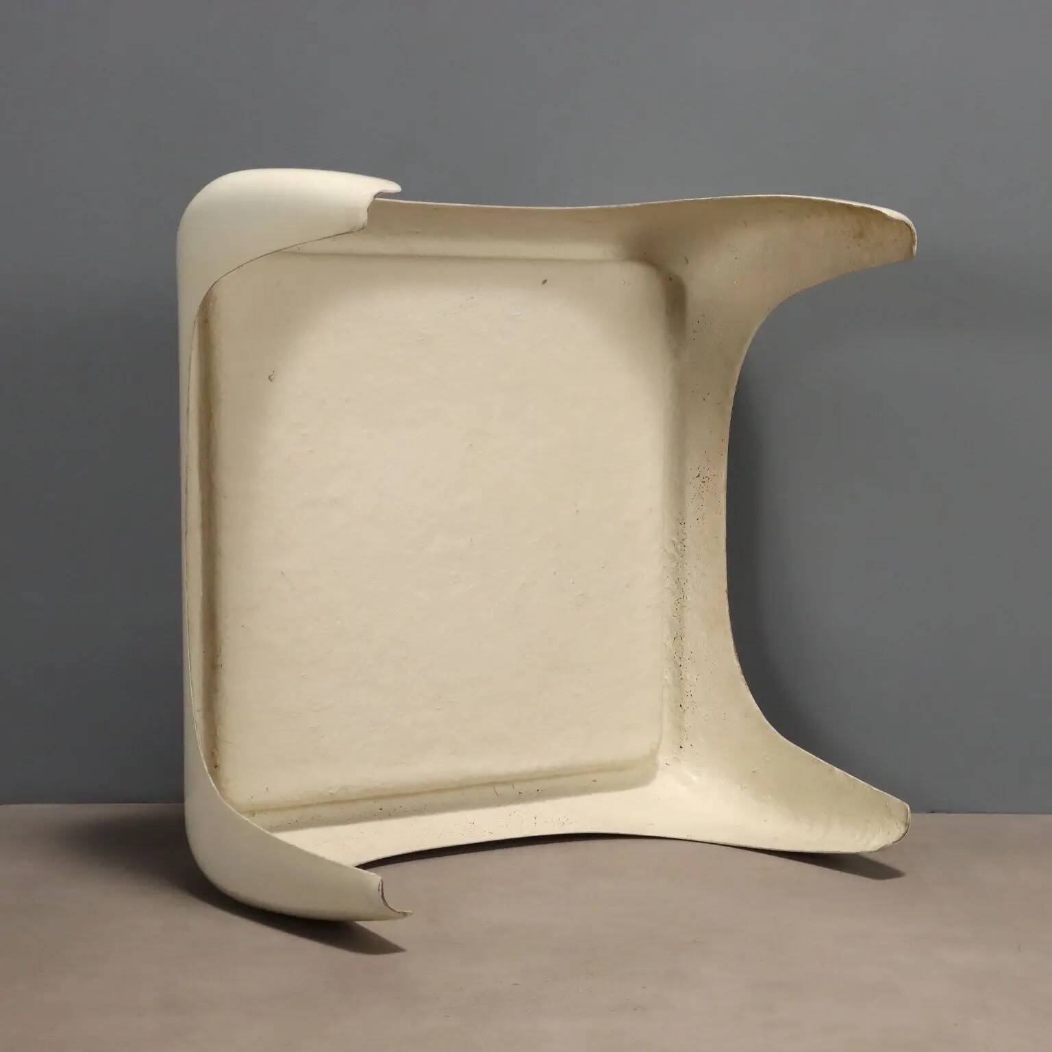 Vintage Space Age white fibreglass coffee tables, design, 1960s