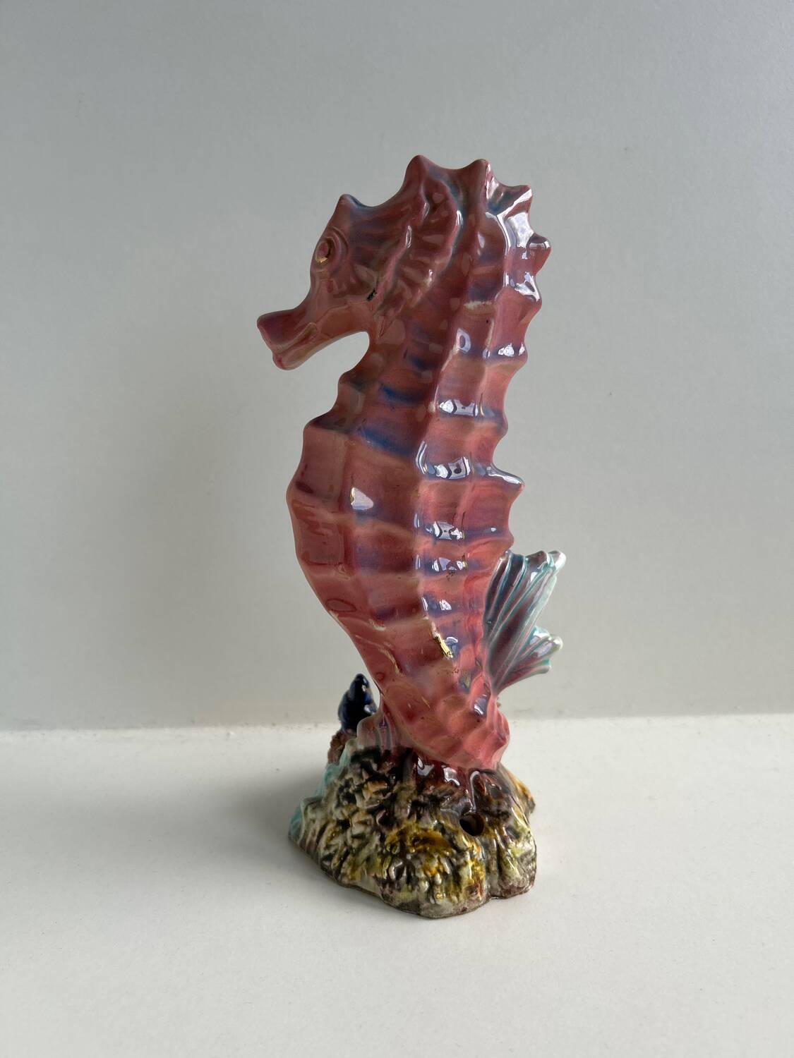 Seahorse ceramic lamp