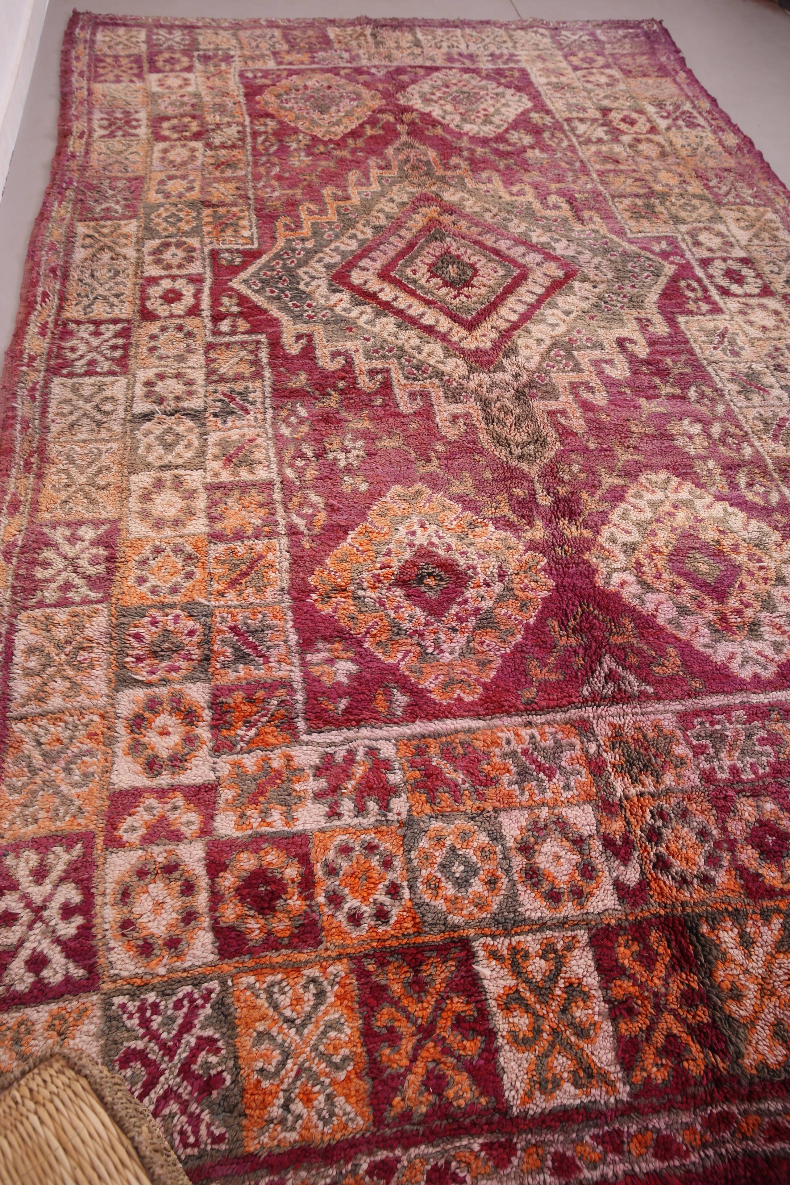 Tapis marocain vintage violet 230 x 402 cm - Tapis en laine berbère ancien fait à la main