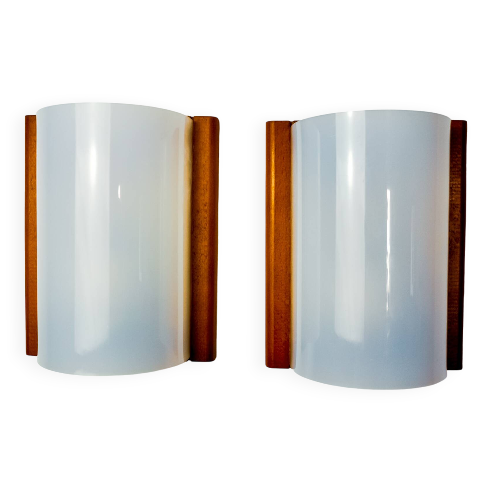 Pair of pine and methacrylate wall lights, Spain 1980
