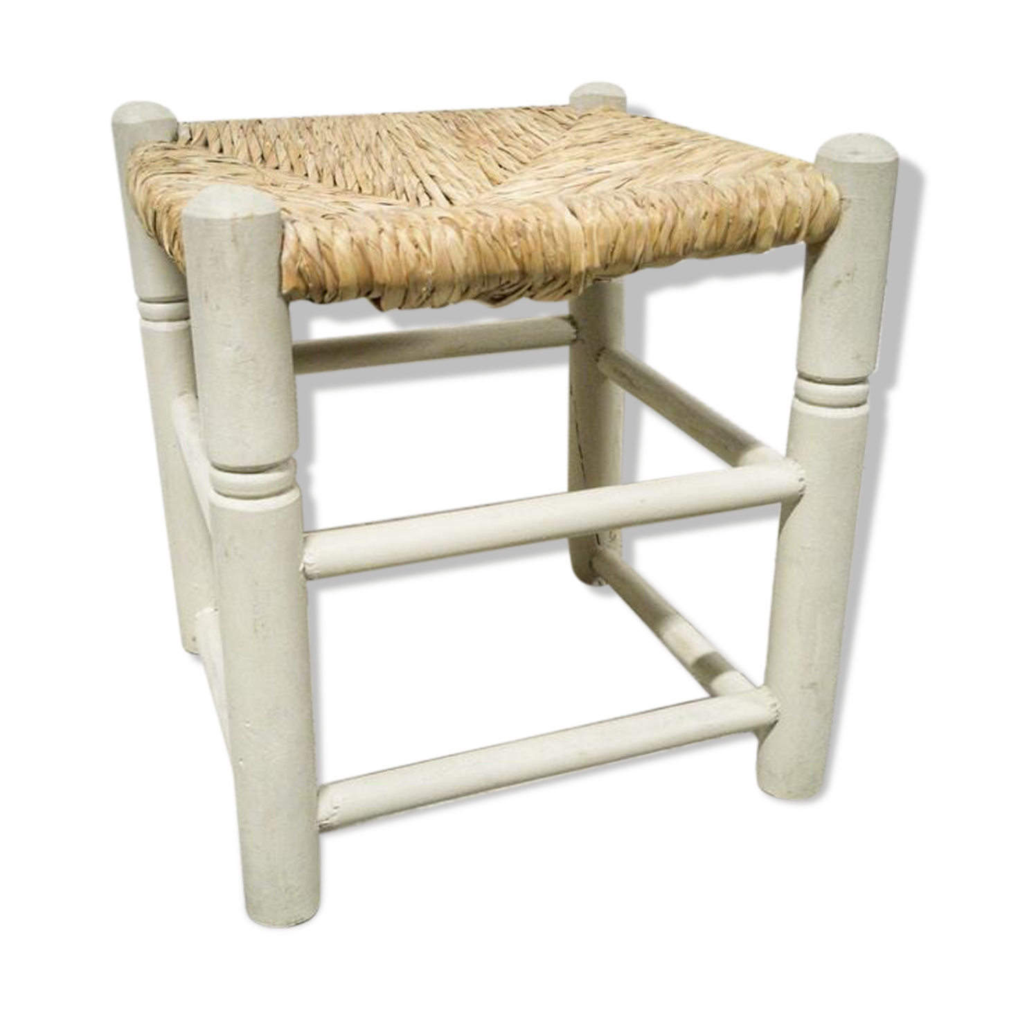 Low stool with mulched seat