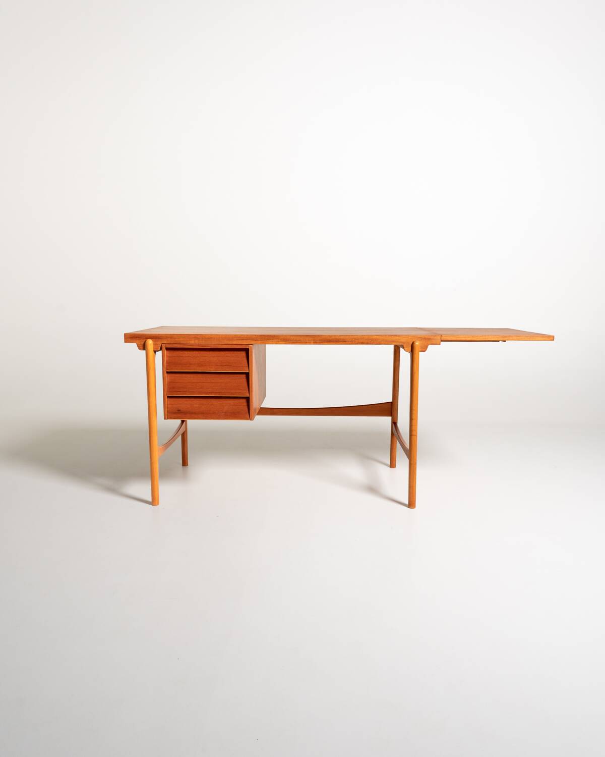 Bureau "378" par Eric Johansson pour Abrahamssons Möbelfabrik, 1956