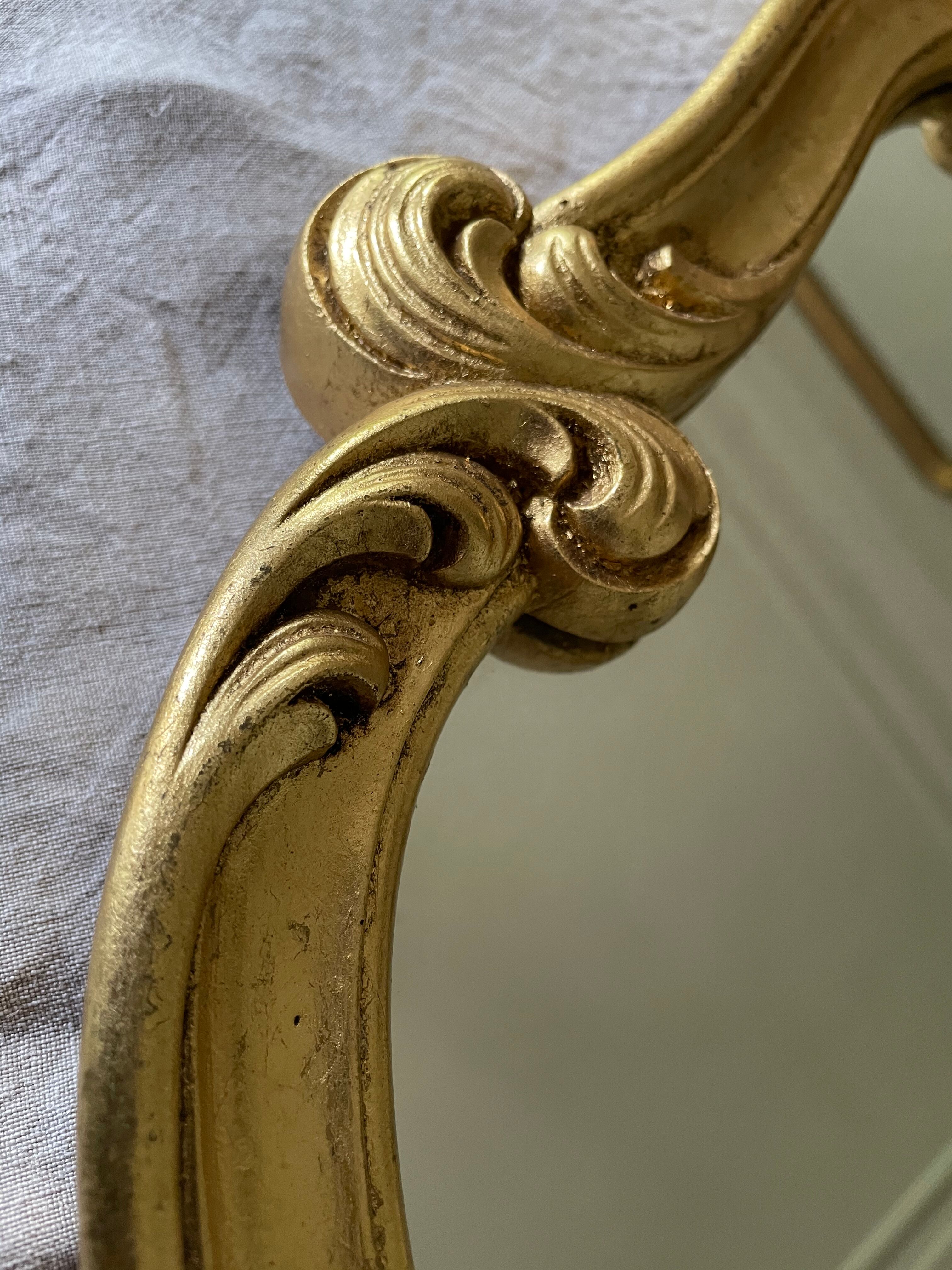 Golden resin rock mirror  42x68cm