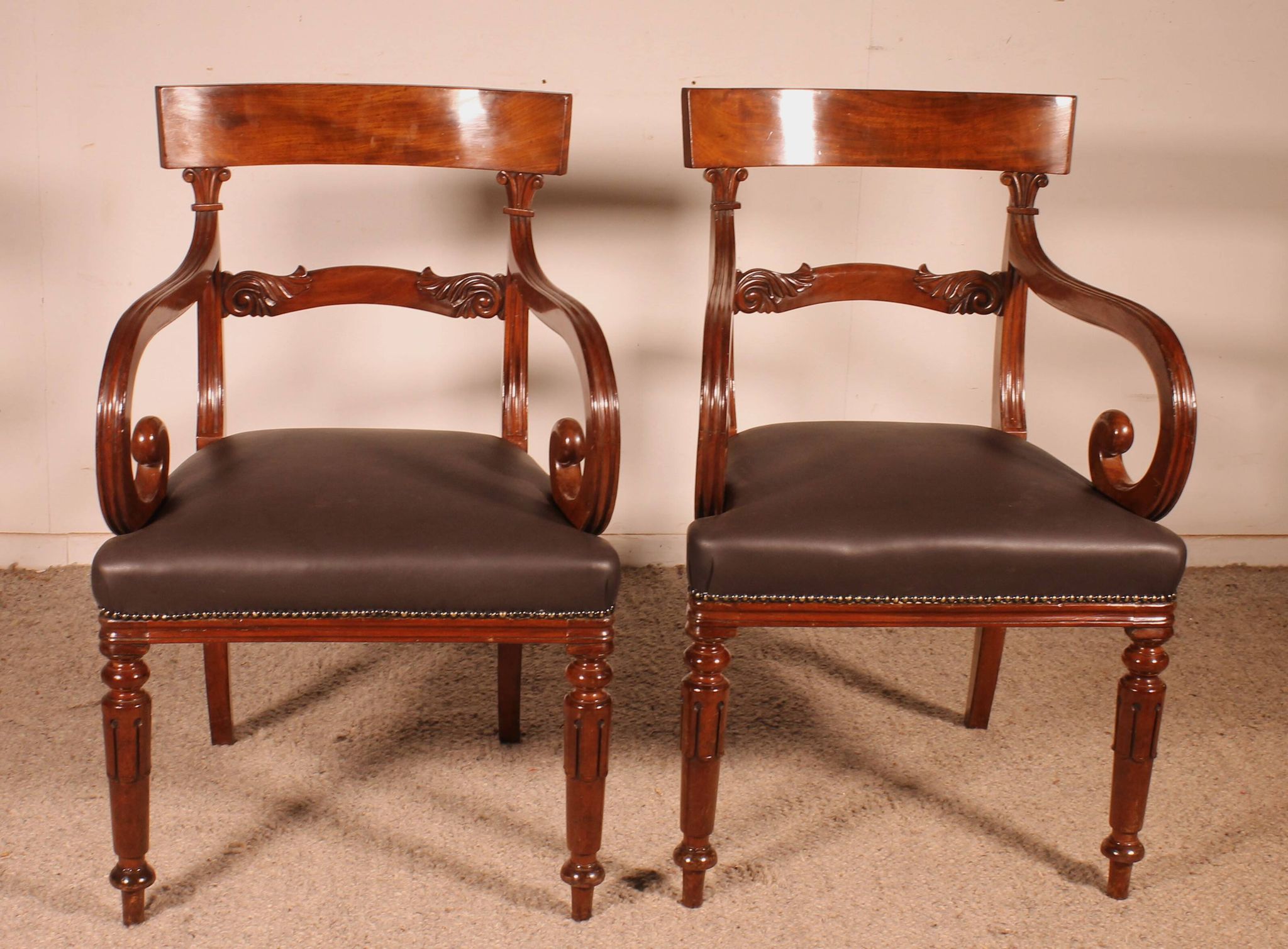 Paire de fauteuils en acajou d'époque William IV, circa 1830