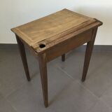 Small children's desk