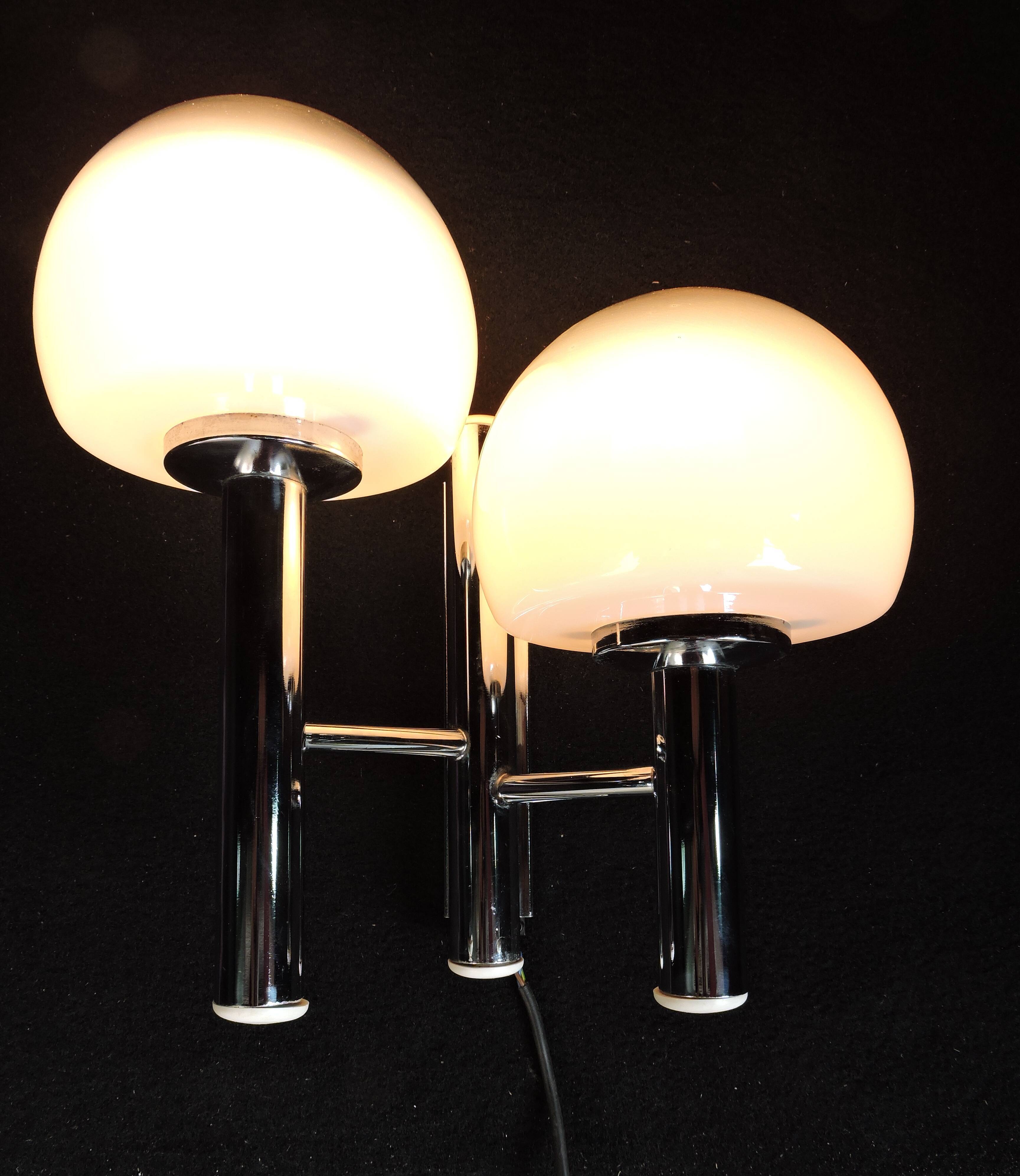 Wall lamp from Sciolari circa 1970