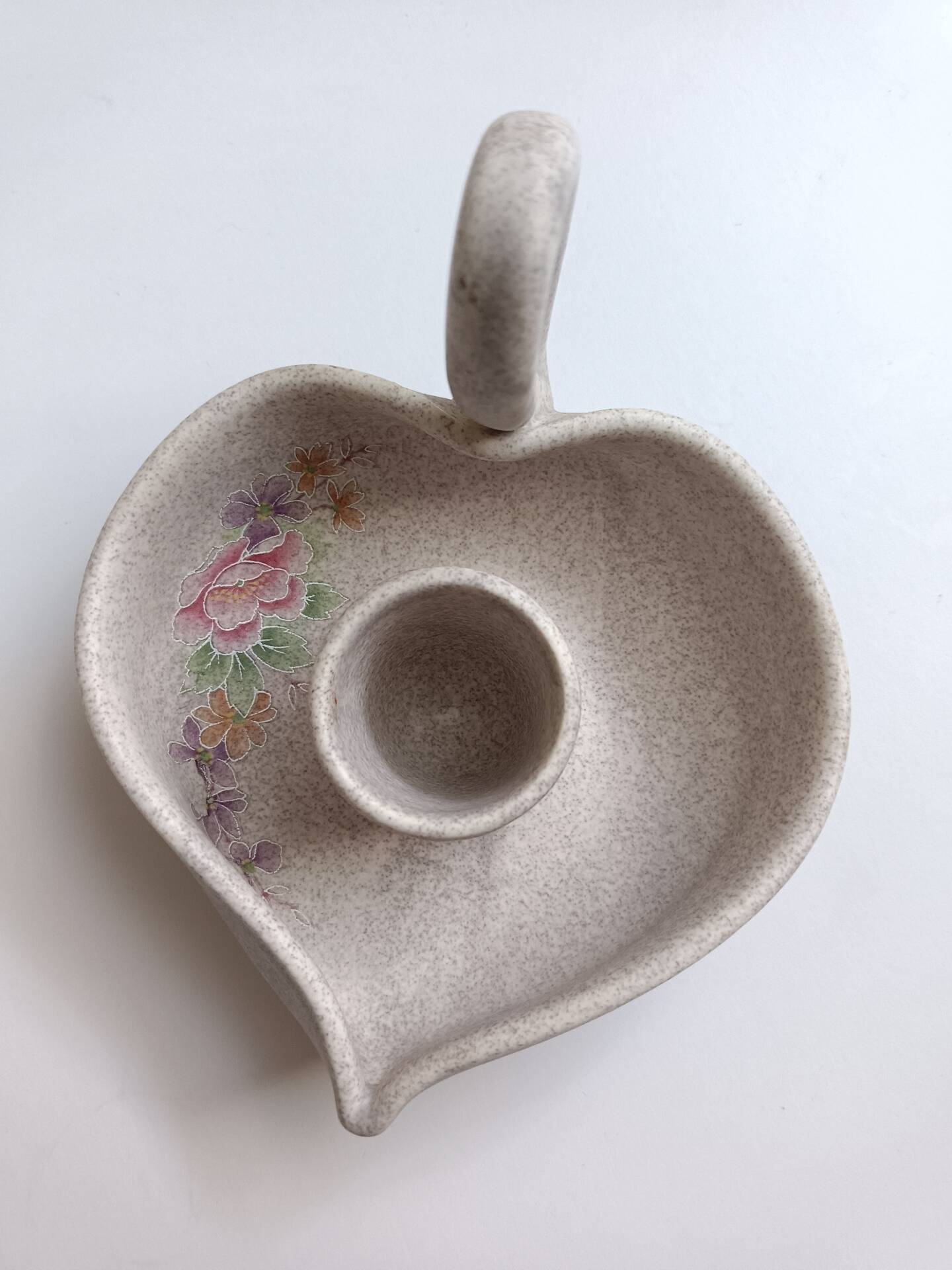 Vallauris grey candle holder with pink flowers, signed.
