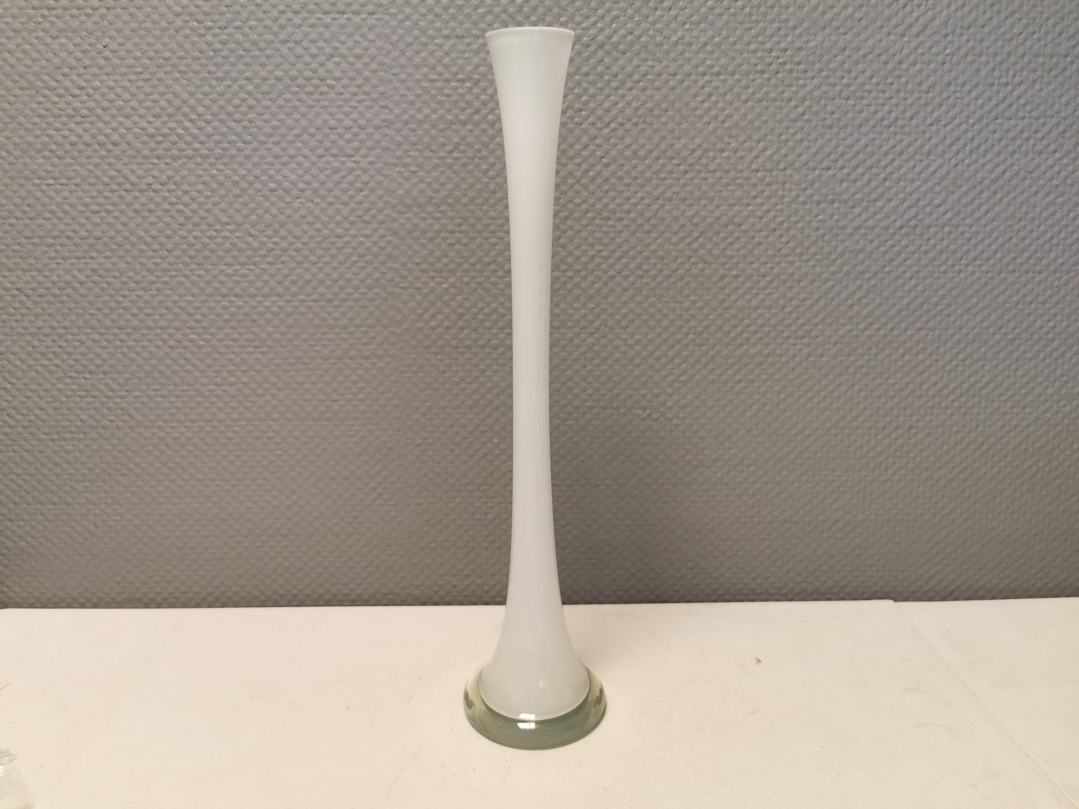 Tall, slim glass vase, in double layer glass (translucent and milky white)