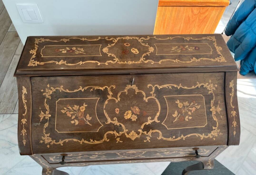Bureau bonheur du jour