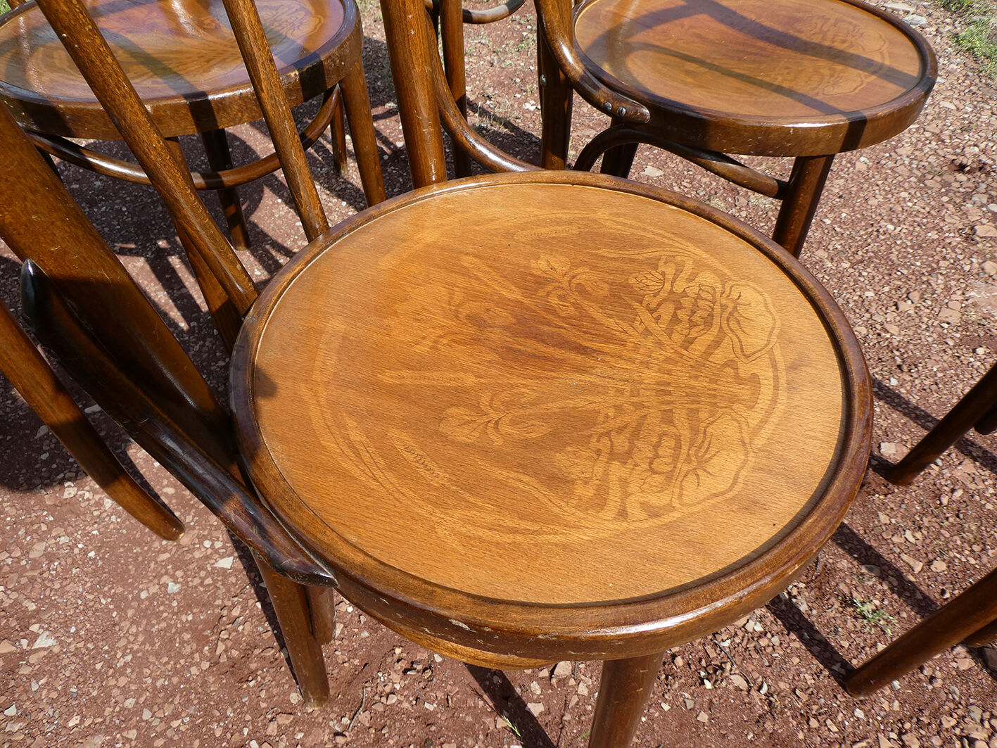 Lot of 8 Art Deco bistro chairs seated screen-printed
