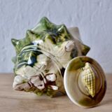 Vintage tea service in glazed ceramic - shape of conchs or shells