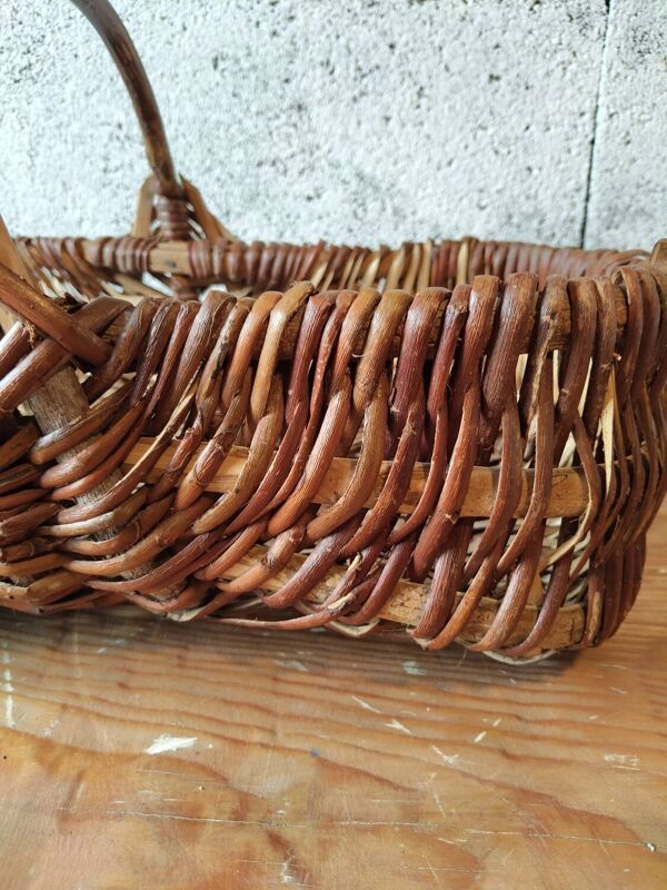 Panier ancien en osier – Travail artisanal – Esprit maison de campagne