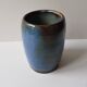 Vase en céramique couleur bleu Cobalt signé EG