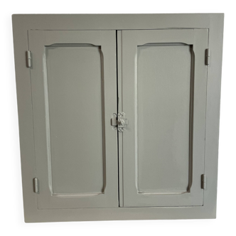Petit meuble de rangement