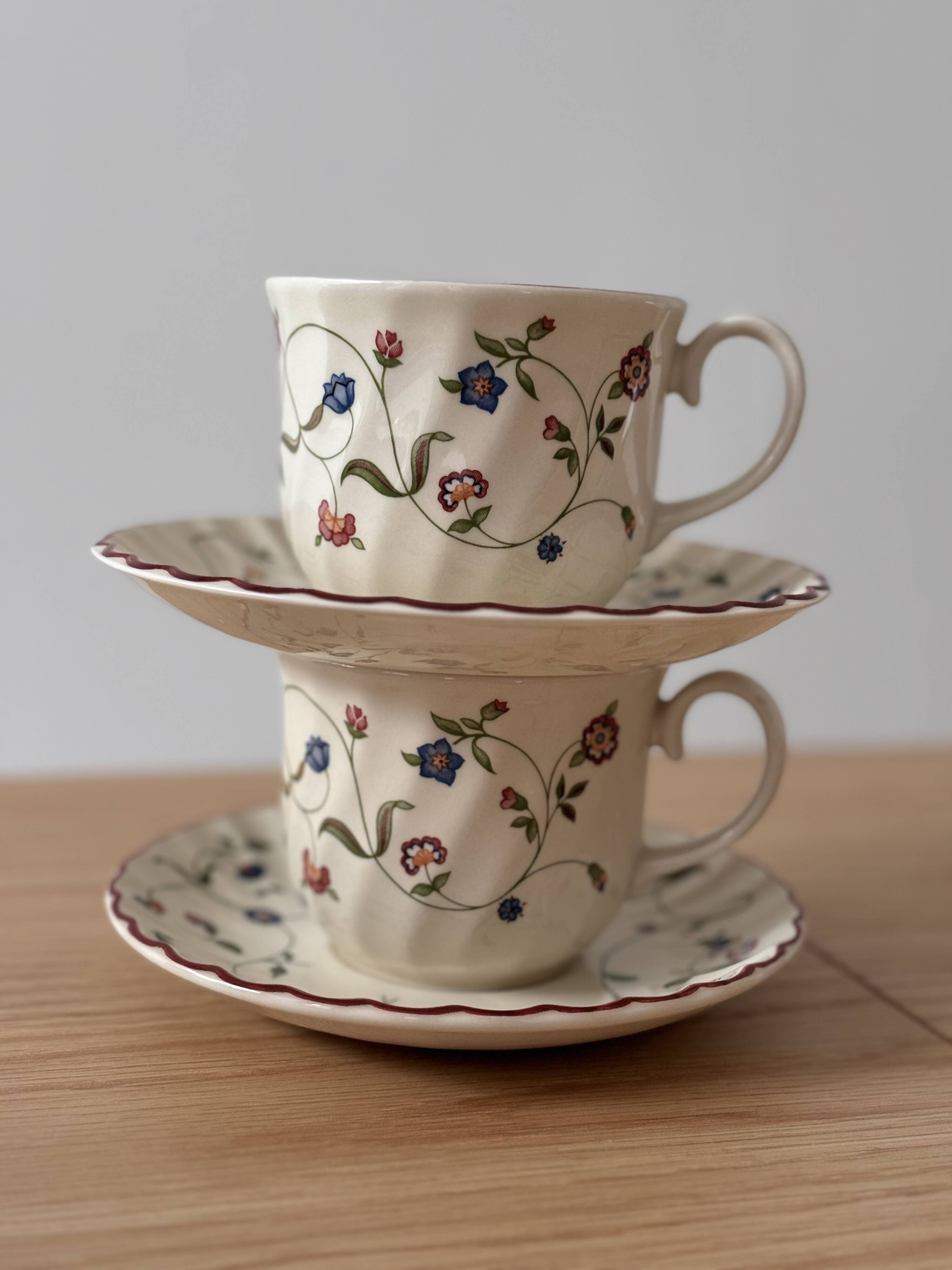 Set de 2 tasses et sous tasses Oakwood Staffordshire Tableware