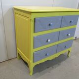 Louis XV style chest of drawers in oak