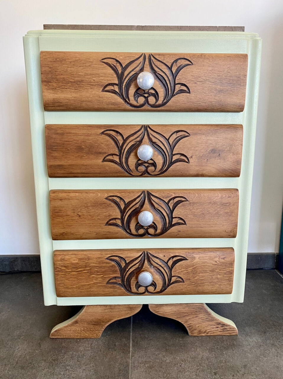 Small commodity 4 drawers art deco