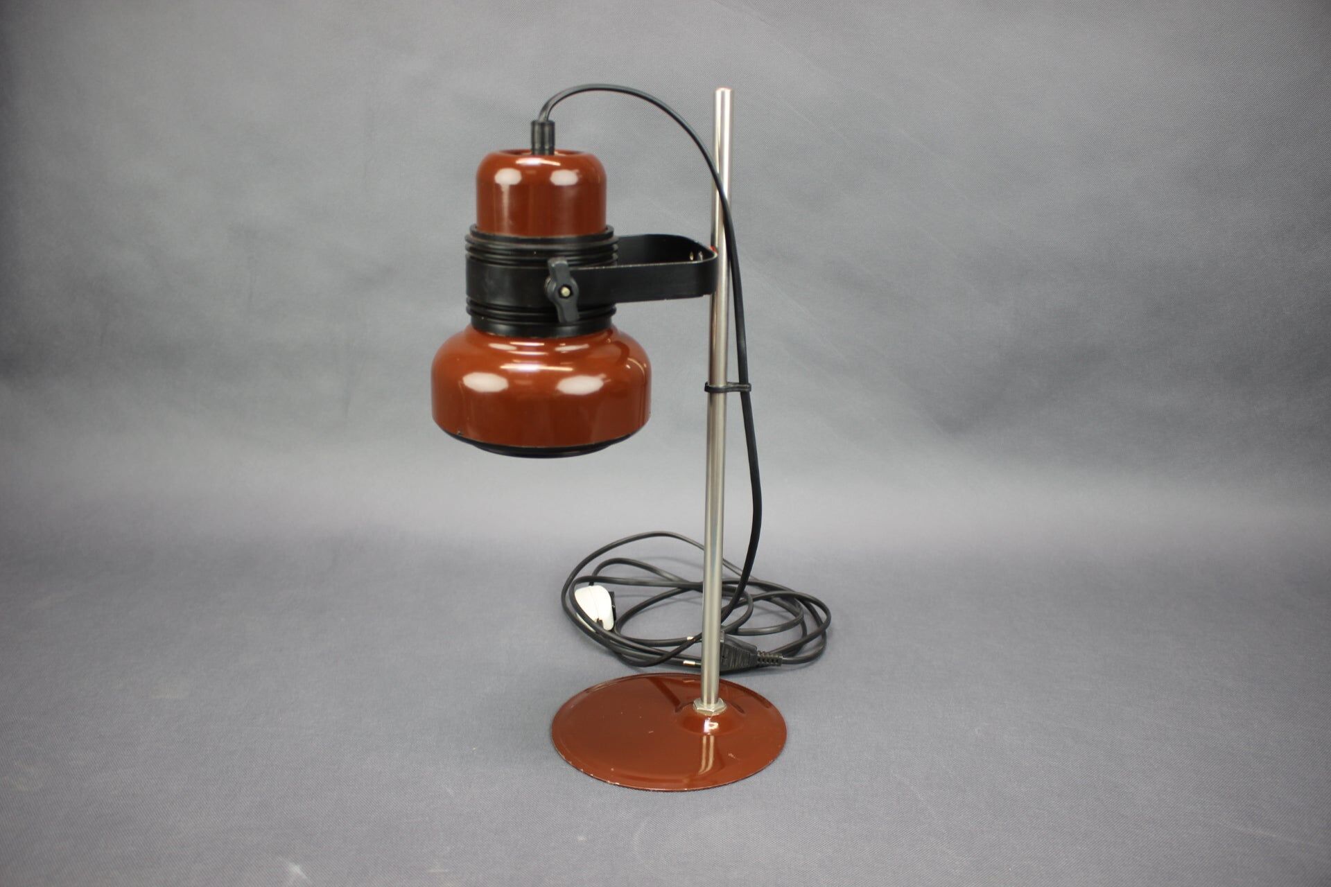 1970s Hungarian table lamp, "Space Age" style, in brown enamel.