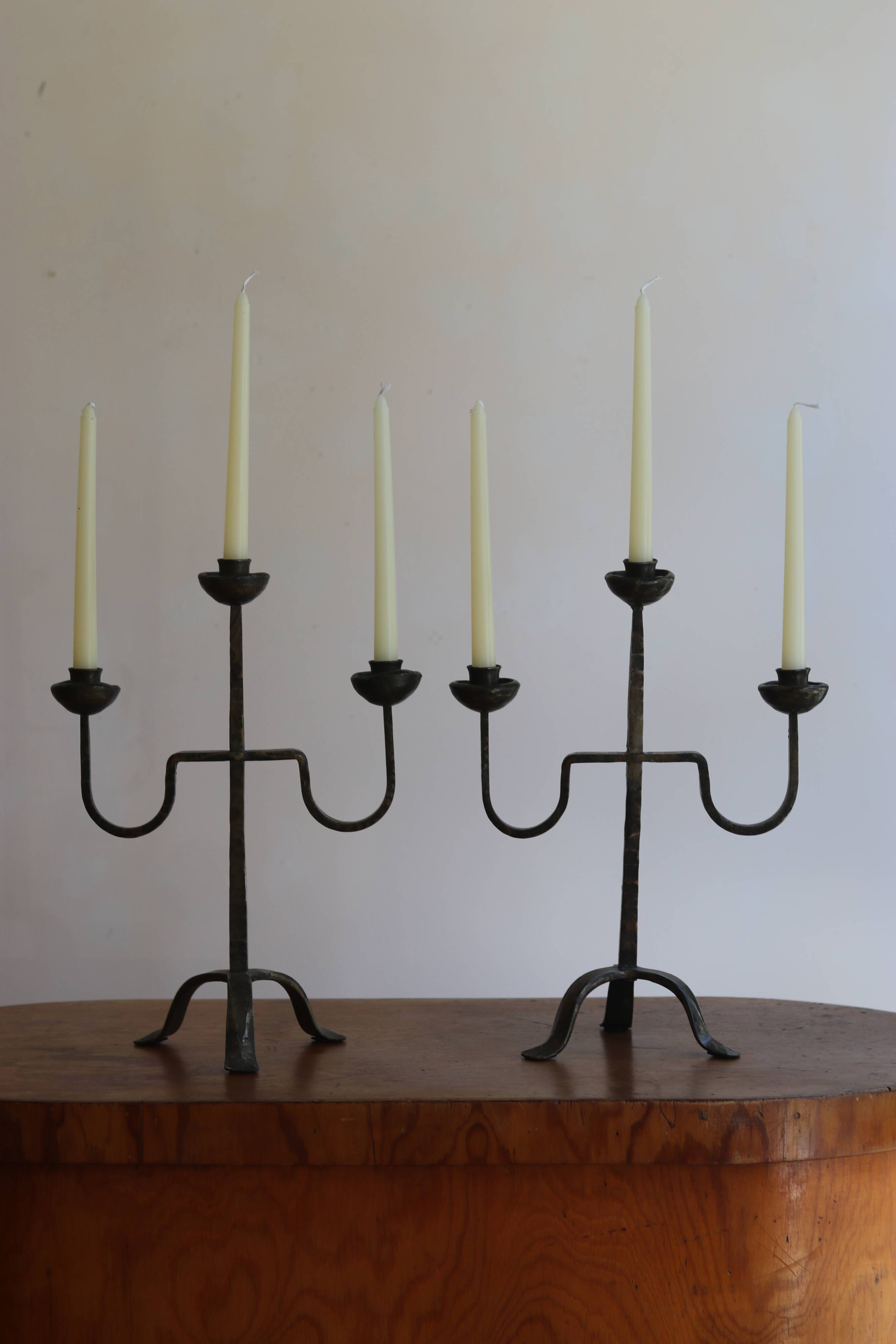 Paire de candélabres brutalistes en bronze, années 1960
