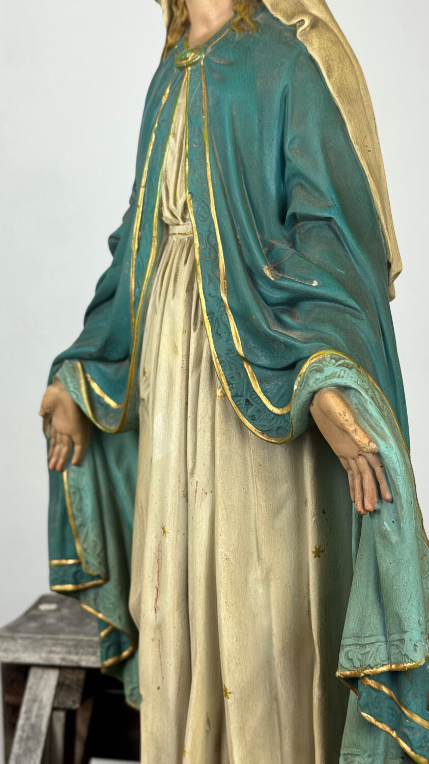 Statue of the Immaculate Virgin Mary, 19th century.