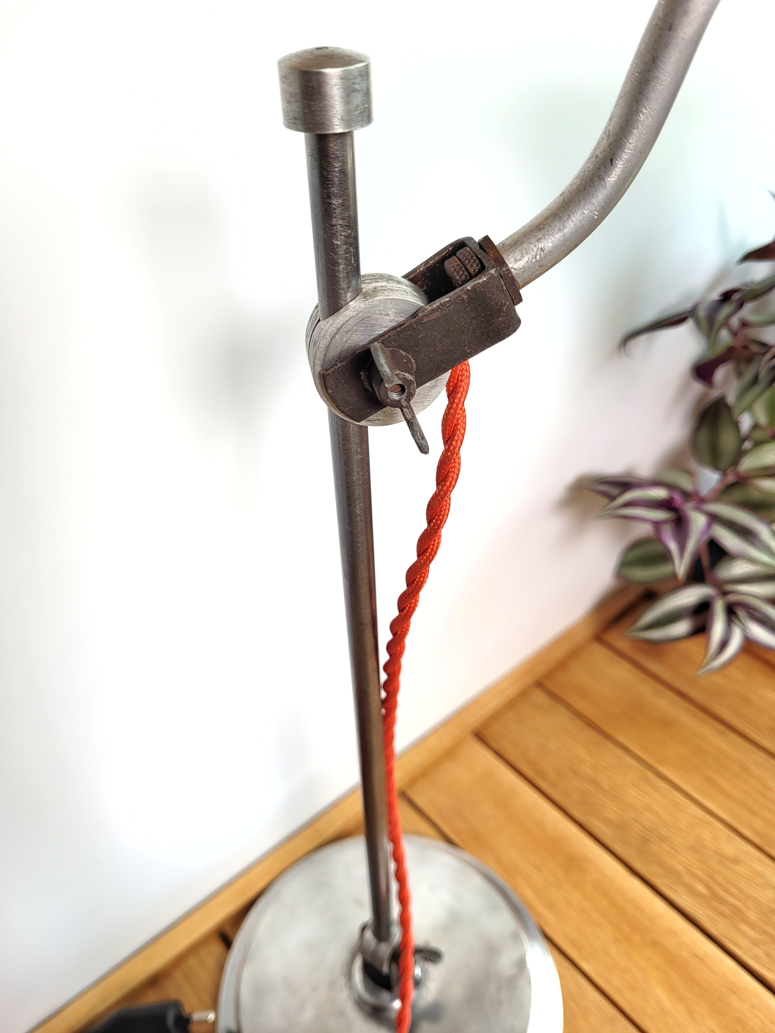 Gooseneck lamp renovated 1940
